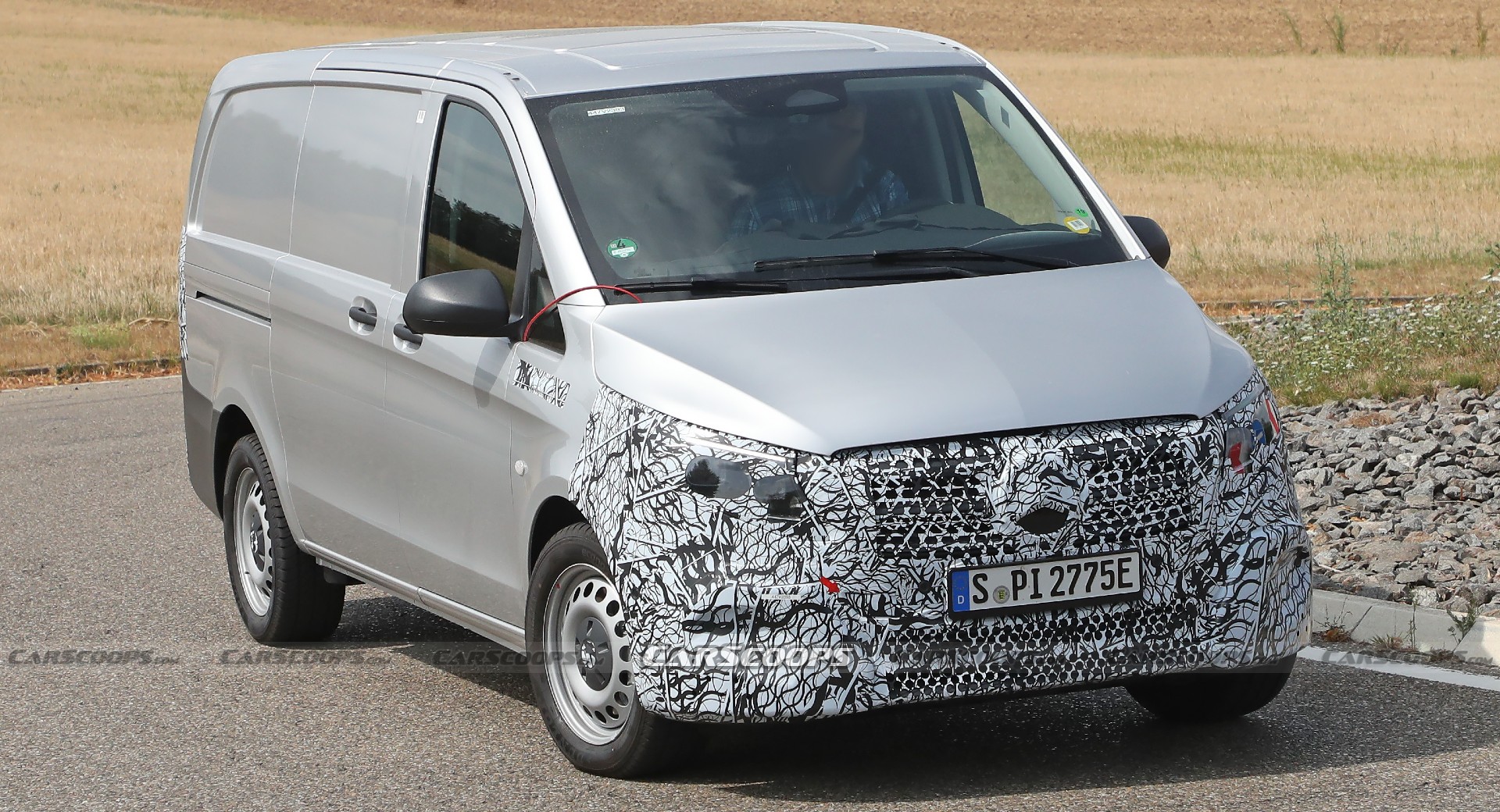 Mercedes-Benz Vito Facelift 2024 espionné cachant son nouveau visage