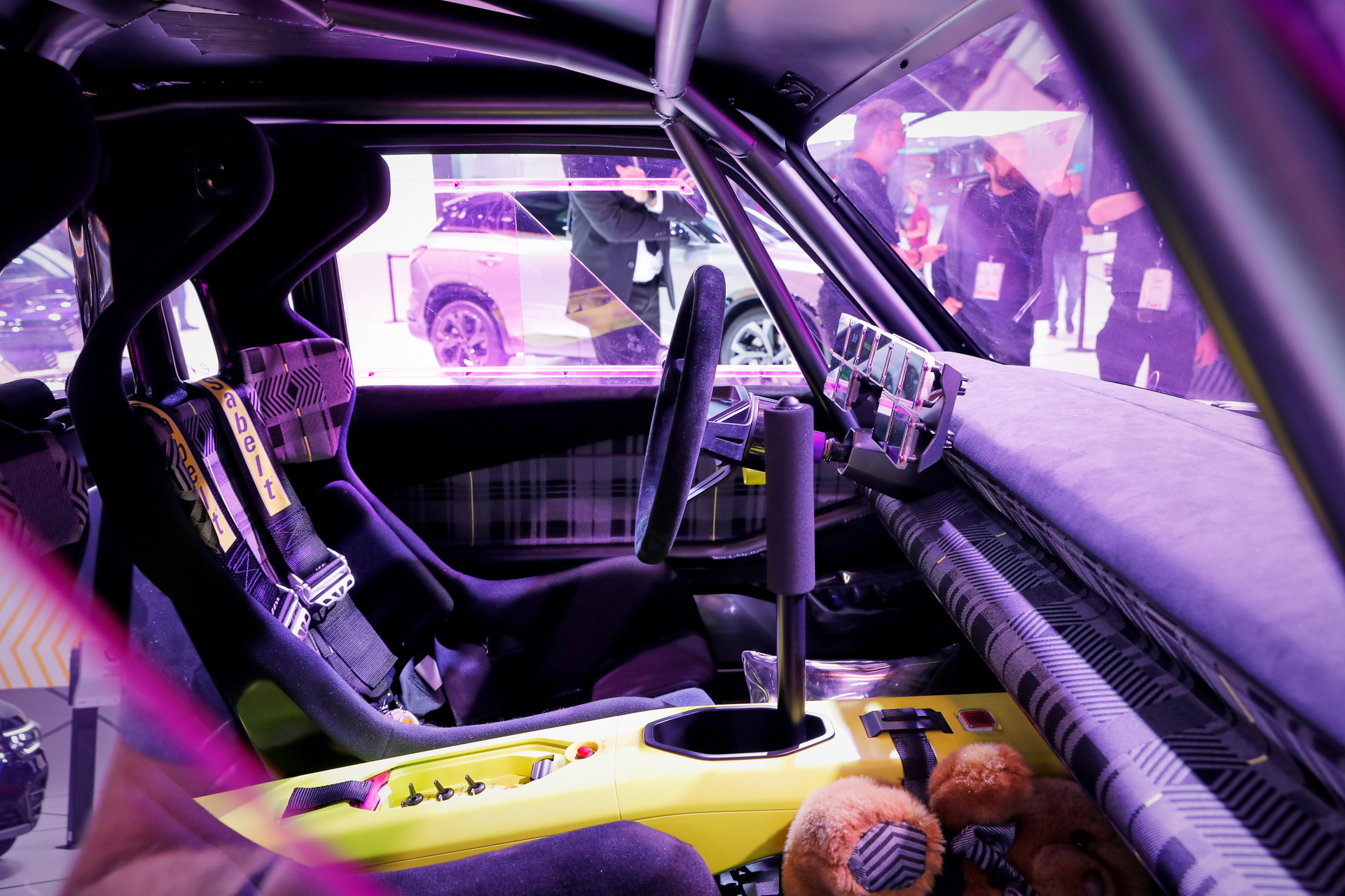 Renault R5 Turbo 3E Is A Modern EV Take On The Homologation Special