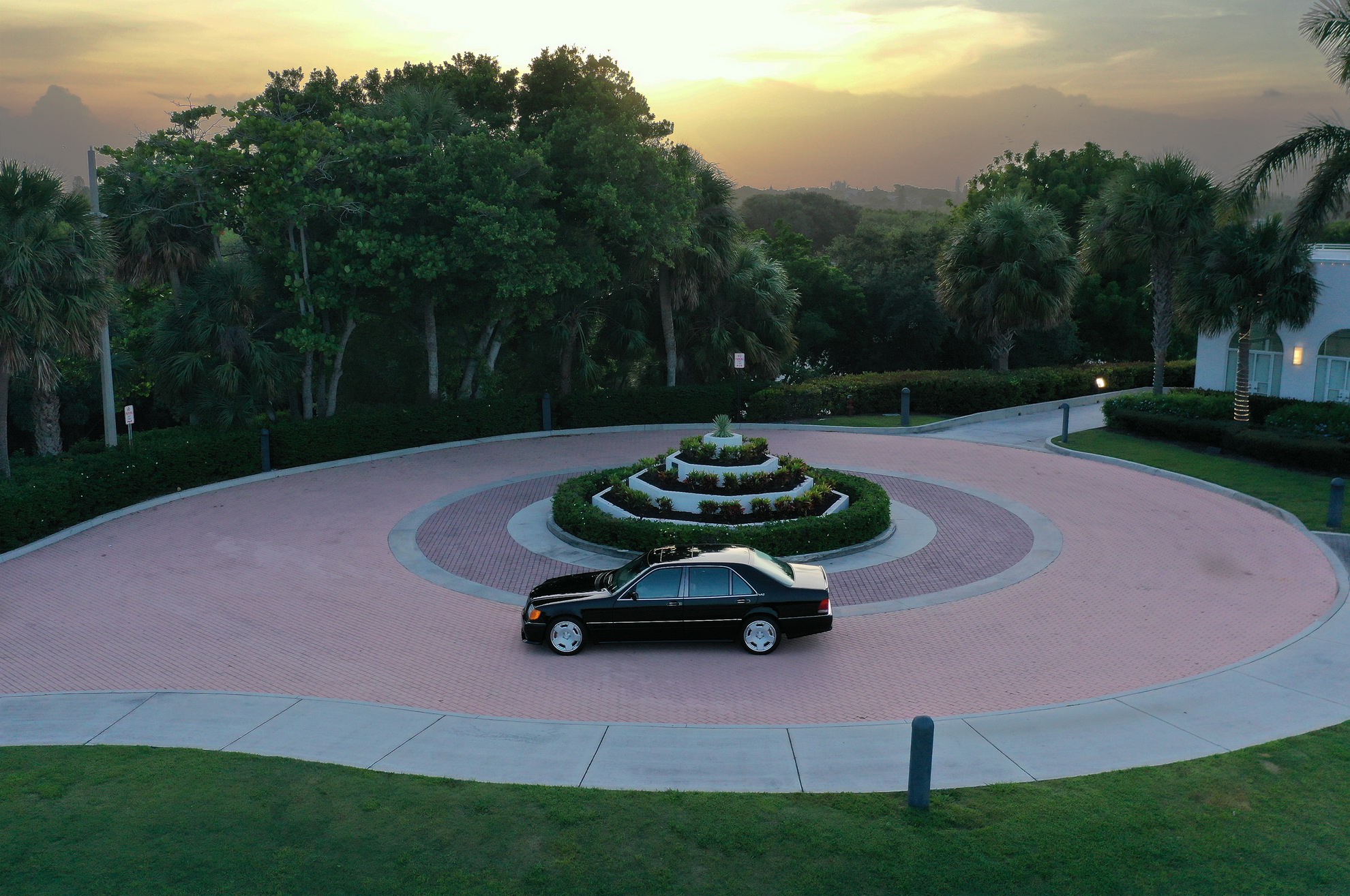 RENNTech Gives Us All The Details On The S76R’s Bored And Stroked 7.6-Liter V12