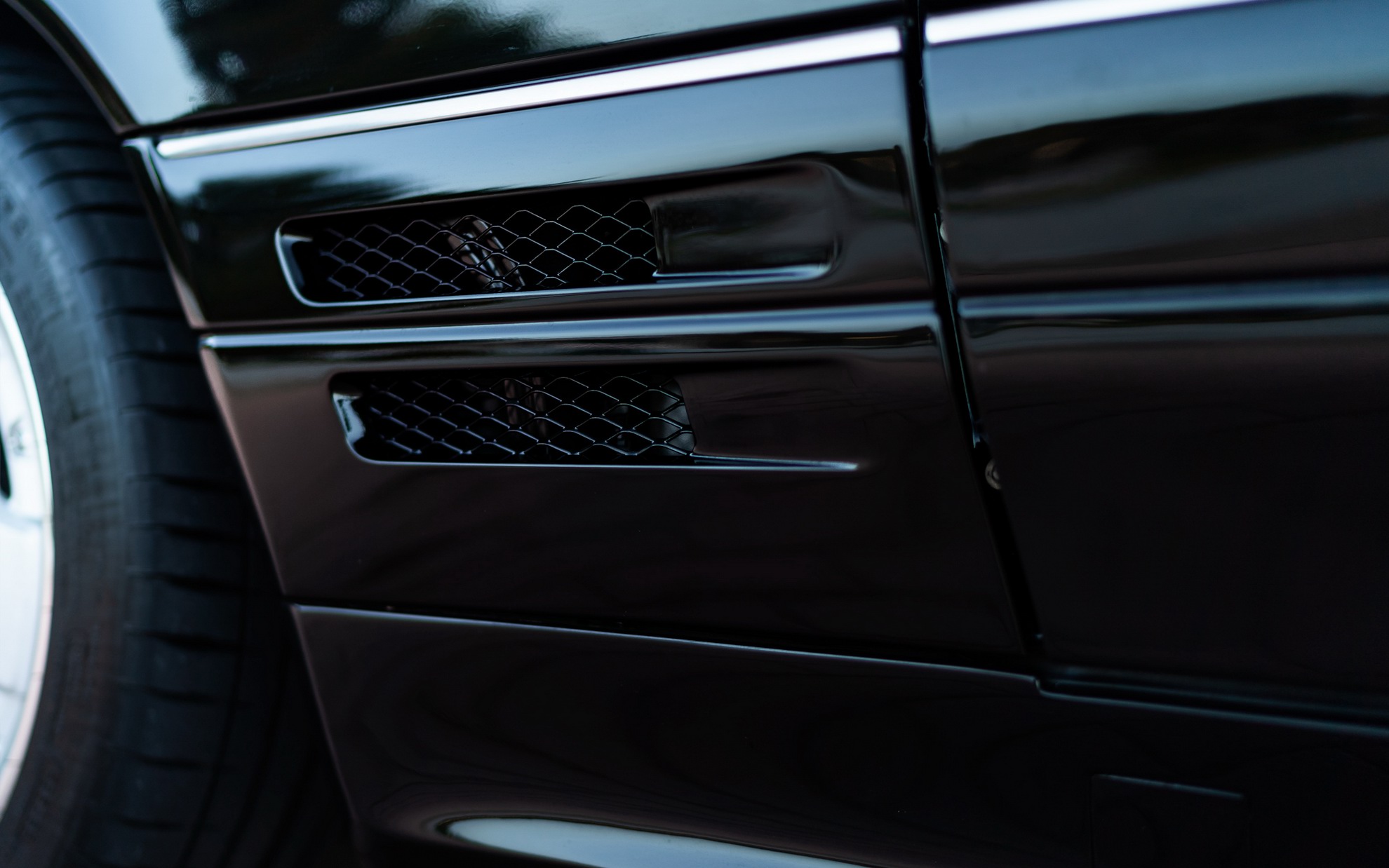 RENNTech Gives Us All The Details On The S76R’s Bored And Stroked 7.6-Liter V12