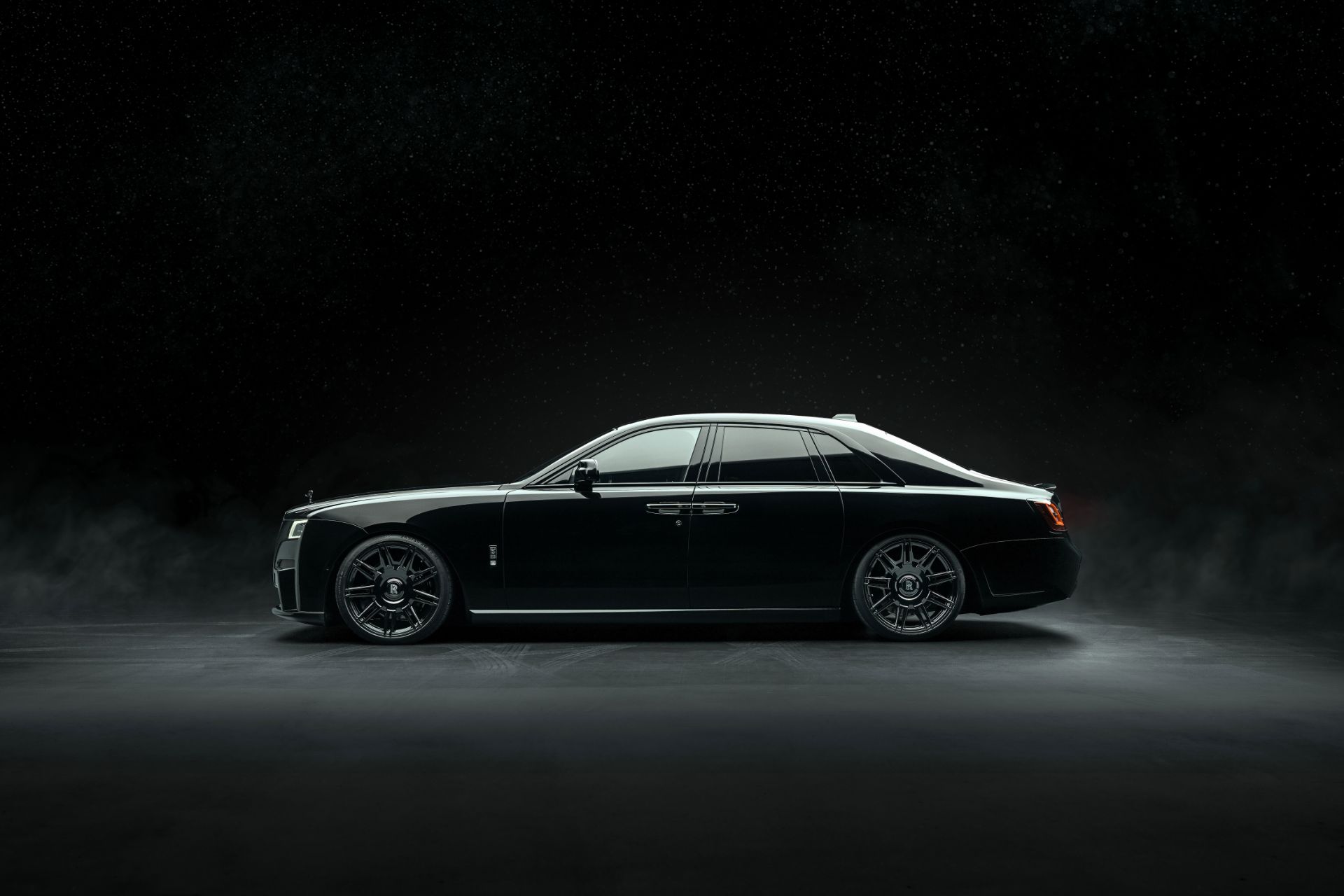 Spofec’s Rolls-Royce Ghost Black Badge Combines Stealthy Sportiness With 696 HP