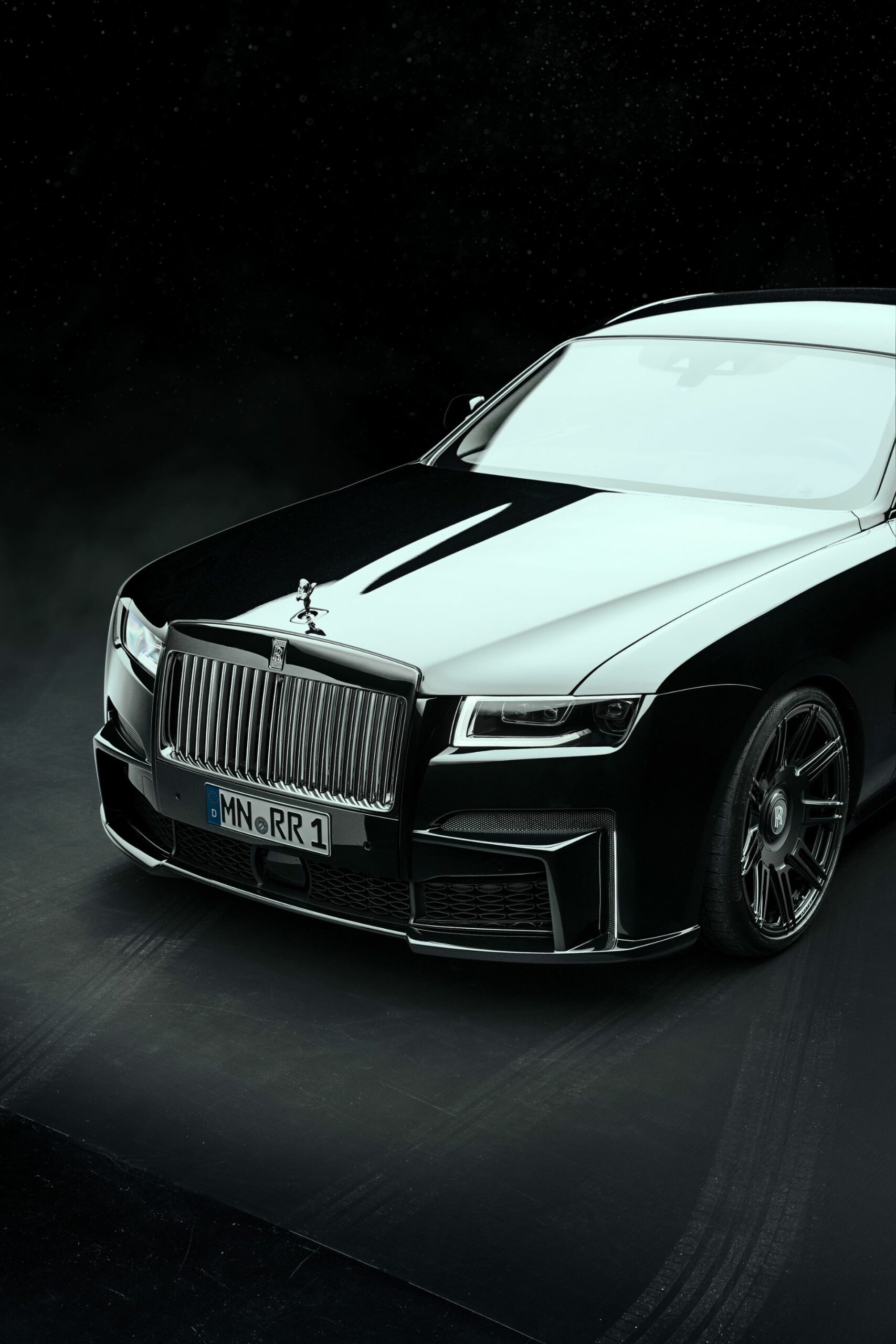 Spofec’s Rolls-Royce Ghost Black Badge Combines Stealthy Sportiness With 696 HP