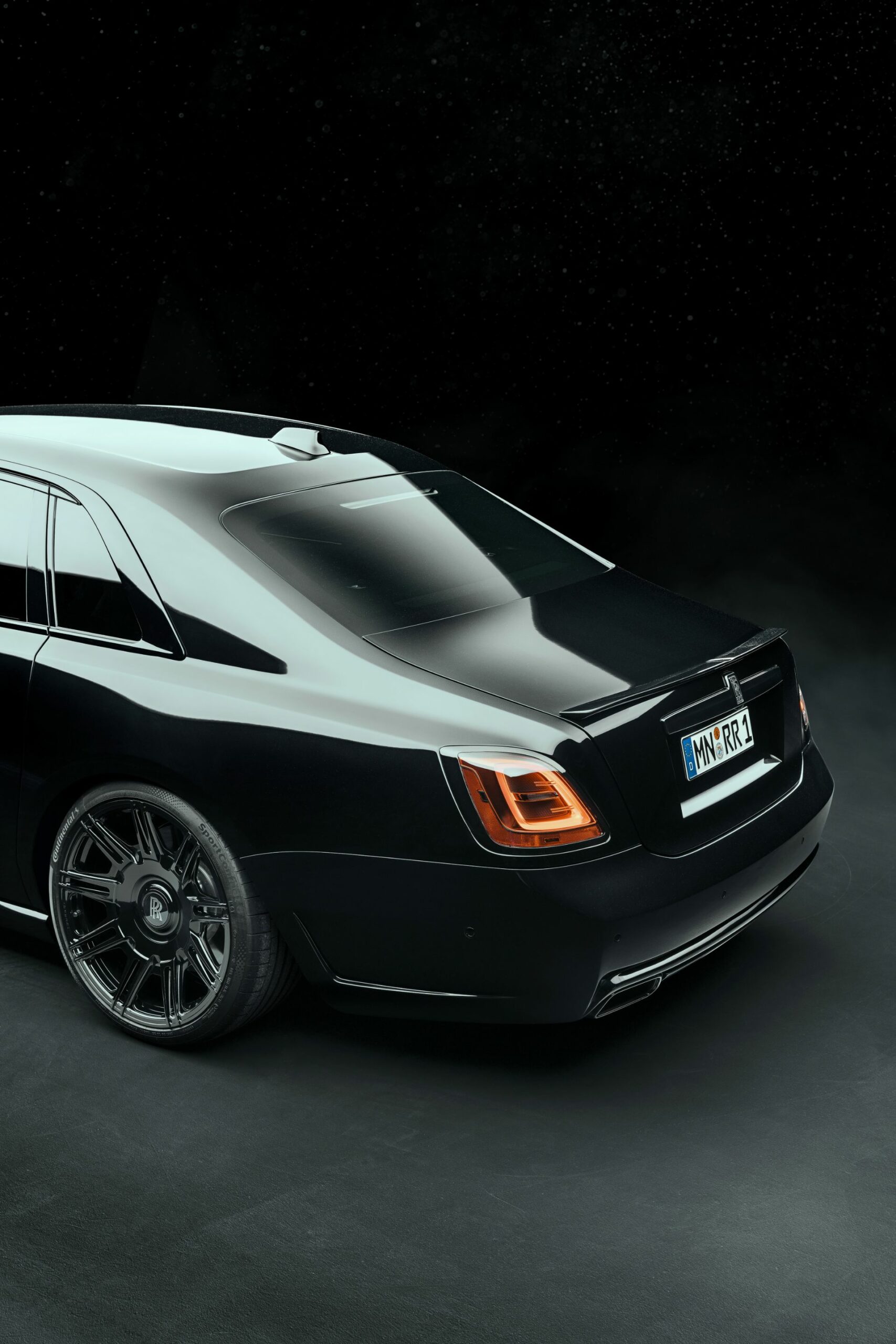 Spofec’s Rolls-Royce Ghost Black Badge Combines Stealthy Sportiness With 696 HP