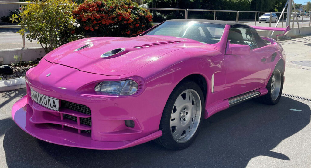  Sbarro’s Bright Pink Mercedes-Benz SL Will Get You More Looks Than You Can Handle