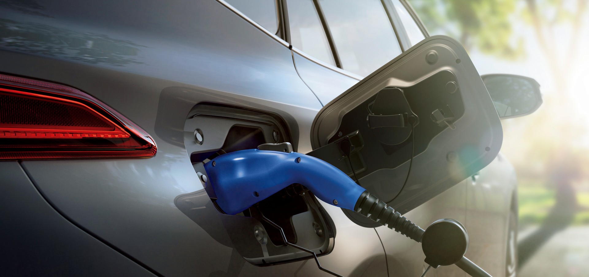 Japan’s Toyota Harrier Updated With Plug-In Hybrid Option