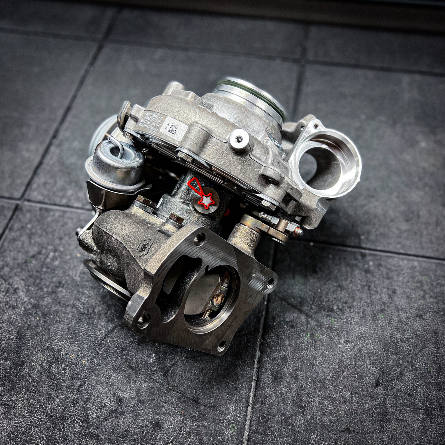 Turn Your BMW 335d Into An M3 Destroyer With This Hybrid Turbo System ...
