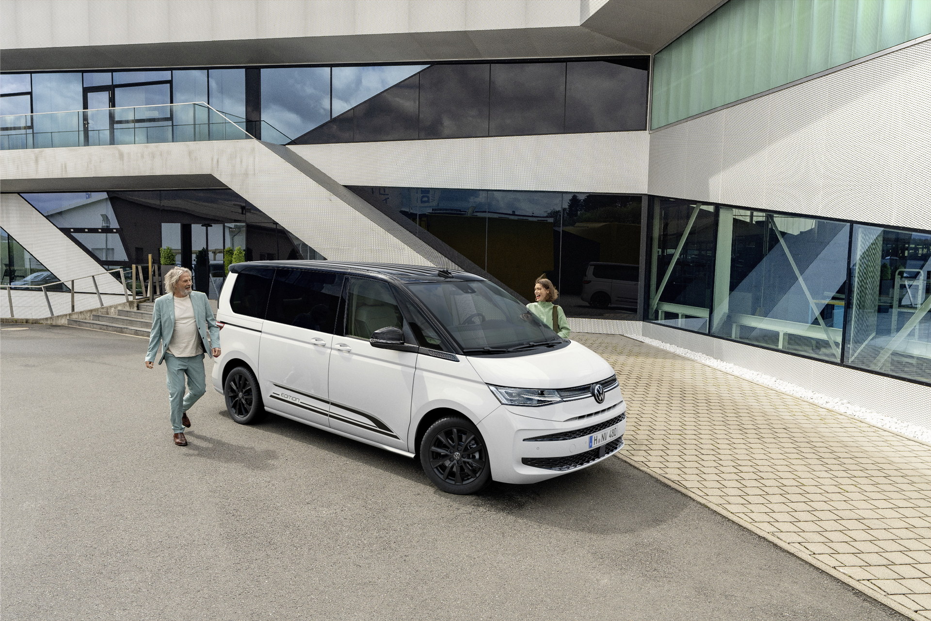 VW Multivan Edition Visits The Dark Side, Gains “Good Night” Package With Fold-Out Bed