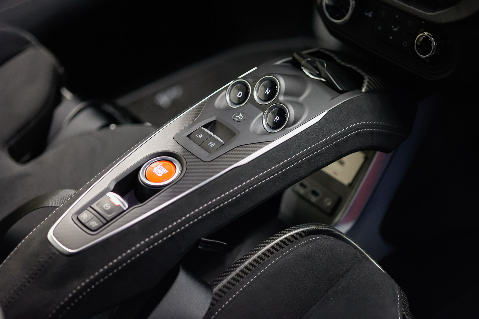 Hardcore Alpine A110 R Shows Off Its Weight Loss In Paris