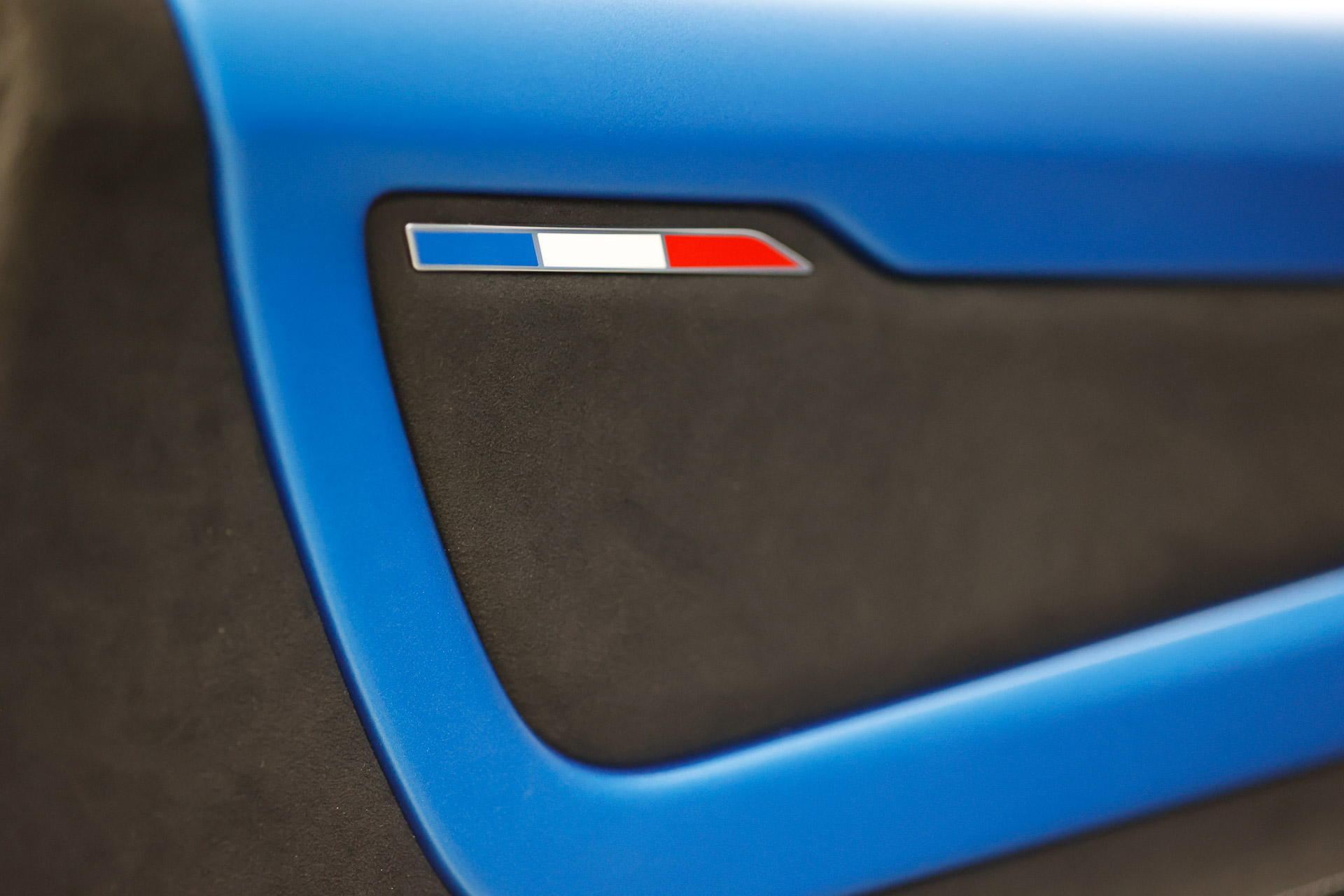 Hardcore Alpine A110 R Shows Off Its Weight Loss In Paris