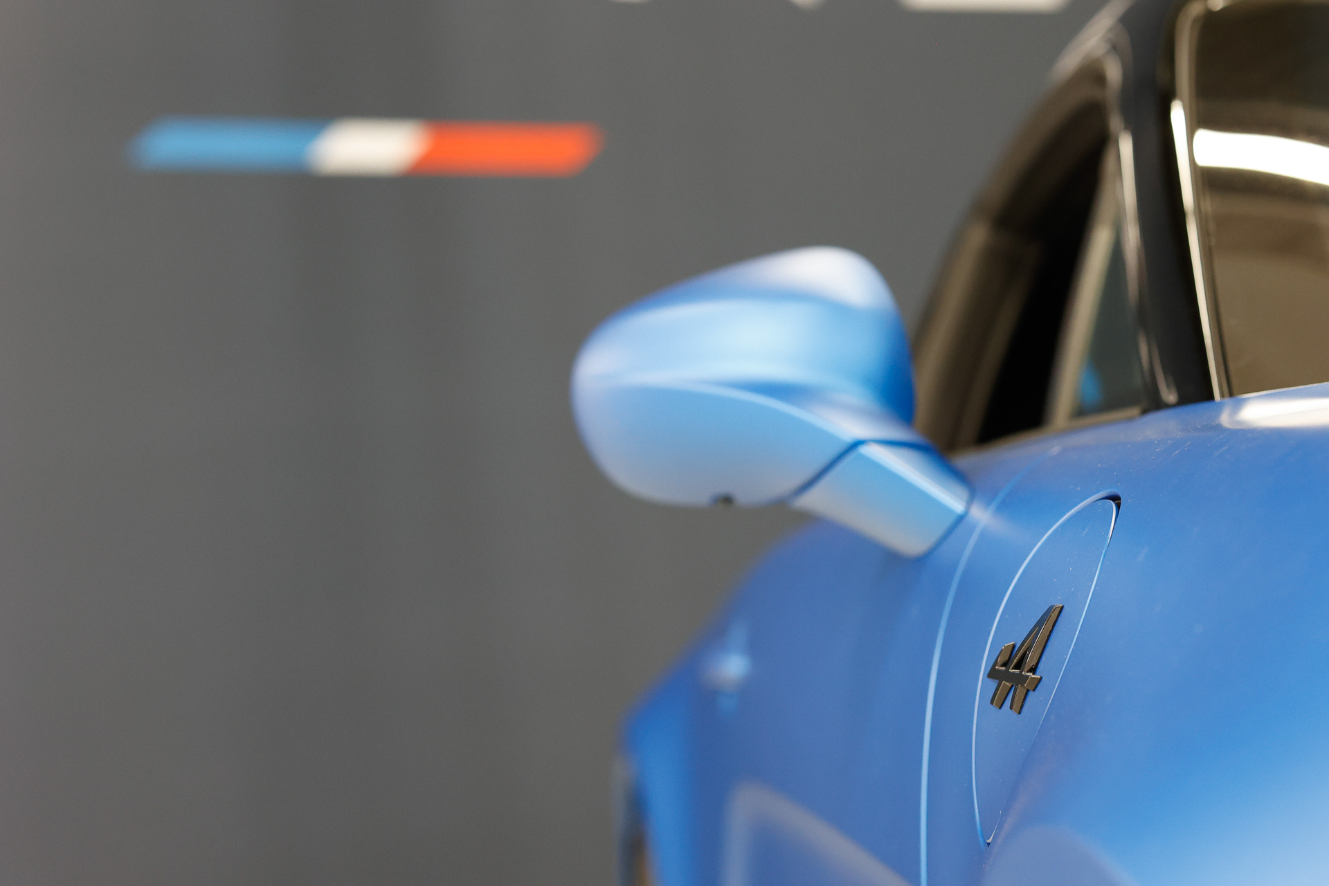 Hardcore Alpine A110 R Shows Off Its Weight Loss In Paris