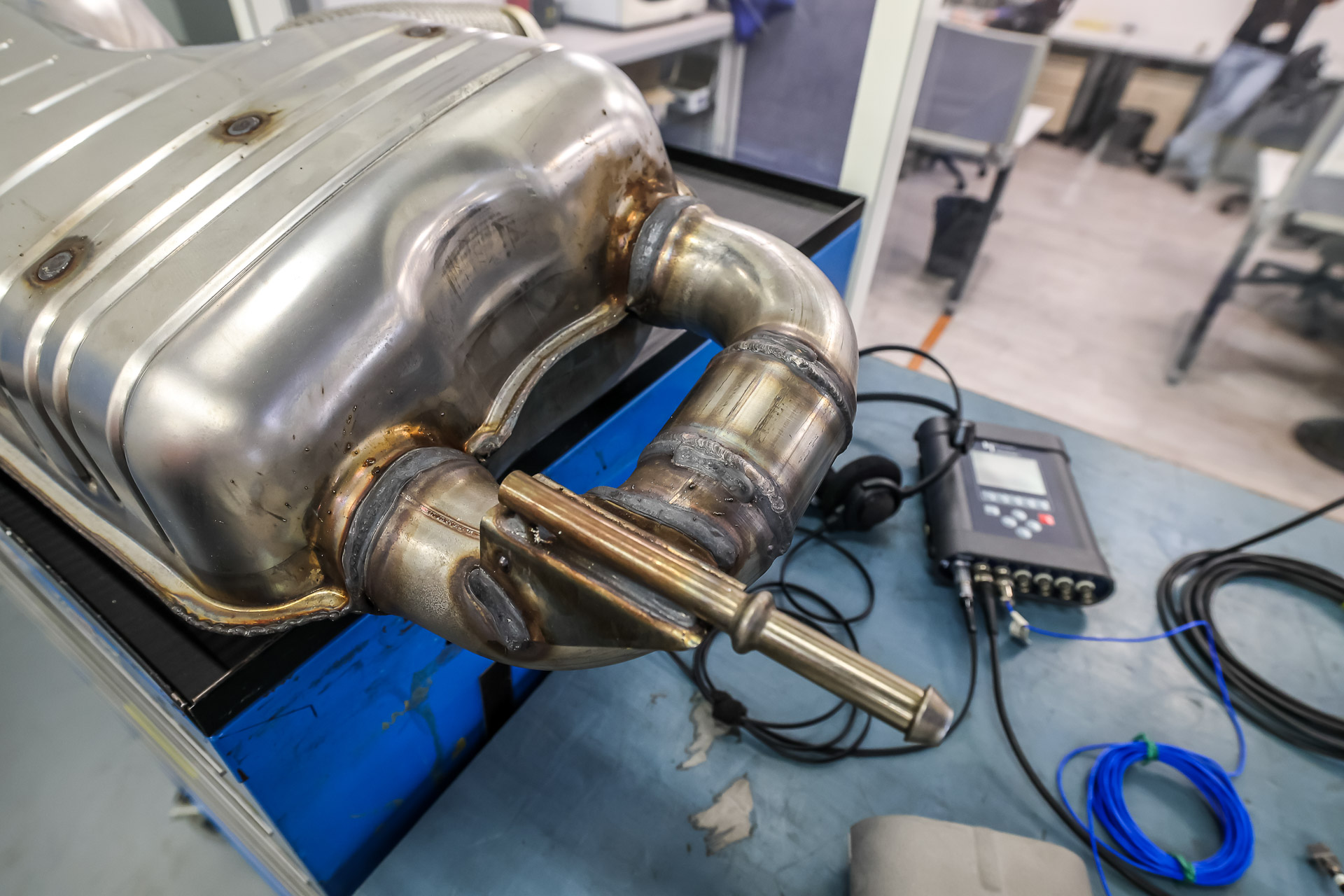 Hardcore Alpine A110 R Shows Off Its Weight Loss In Paris