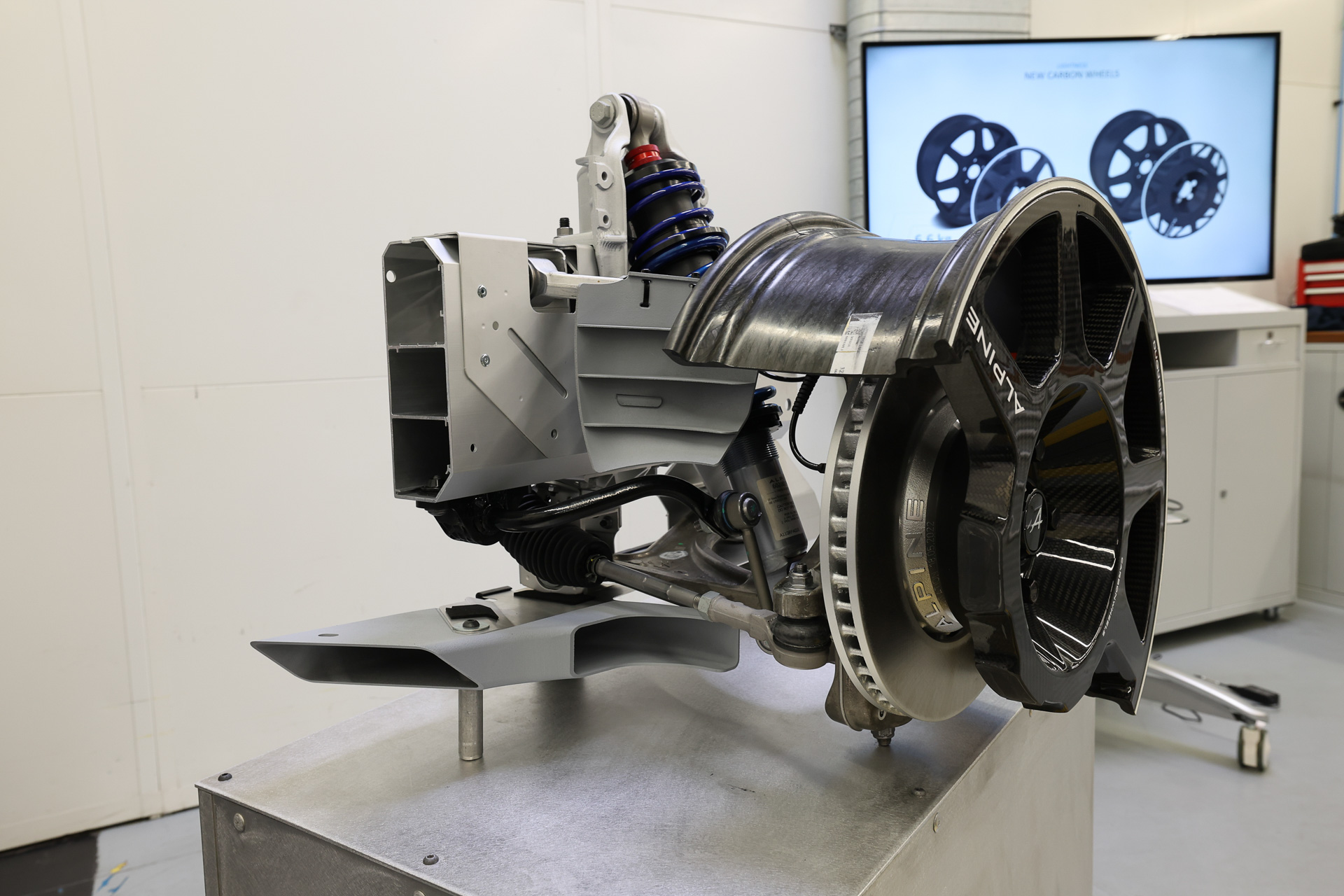 Hardcore Alpine A110 R Shows Off Its Weight Loss In Paris