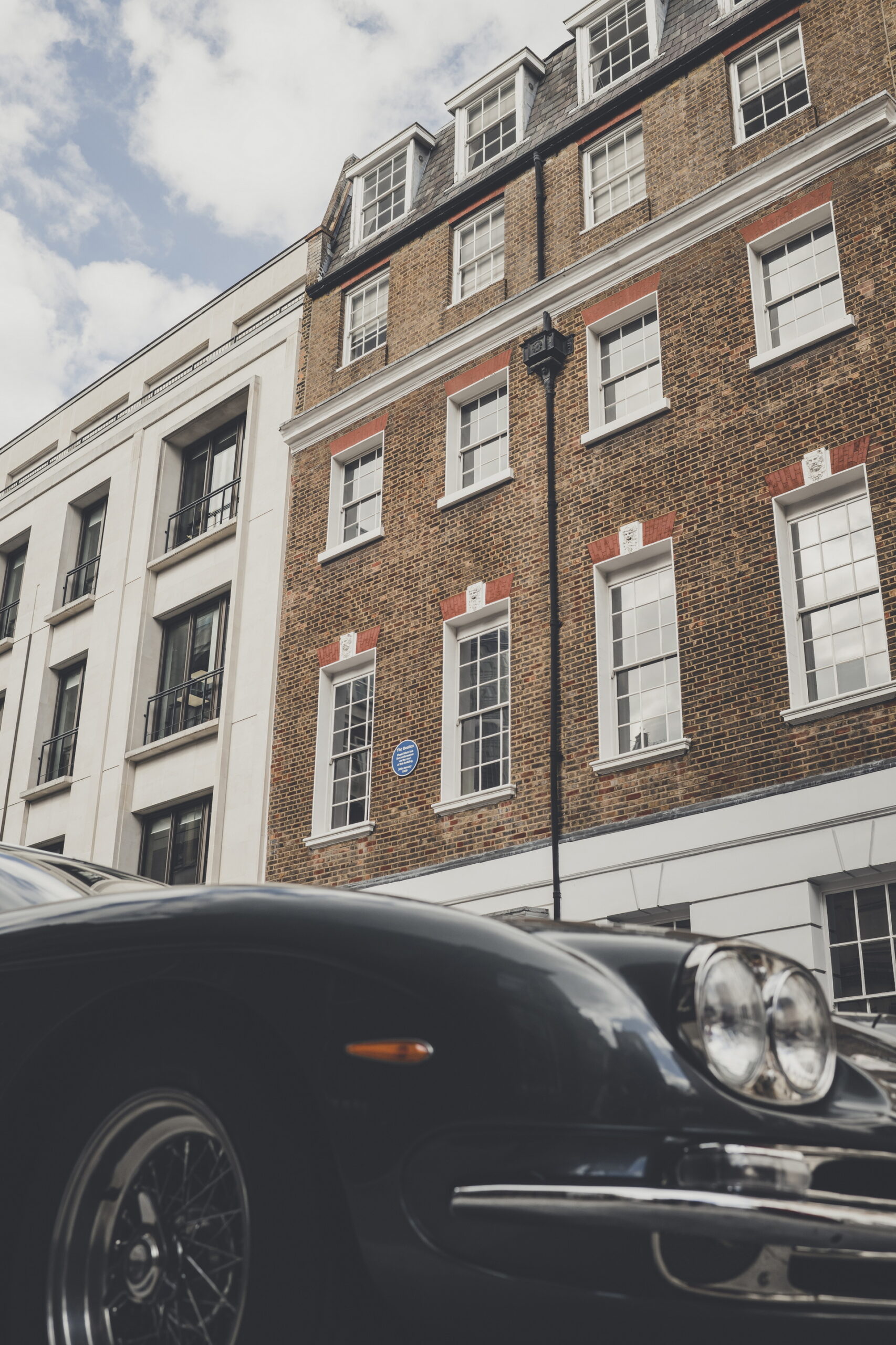 Lamborghini Celebrates 50th Anniversary Of The Beatles’ First Single With Tour Of London In 400 GT 2+2