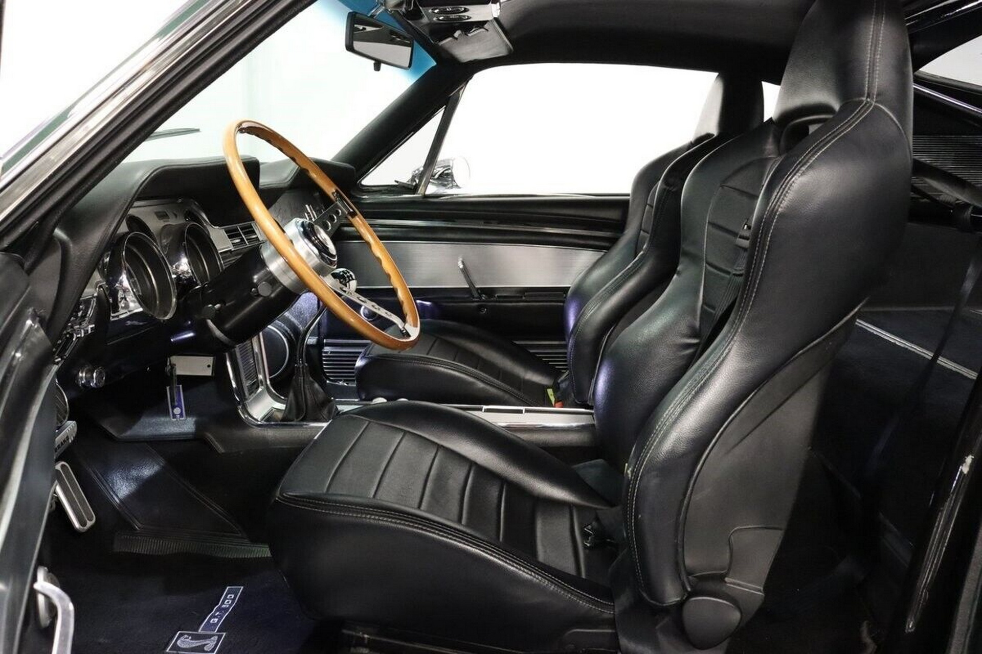 1967 Ford Mustang GT500E Restomod Might Be The Perfect Blend Of Old And New School