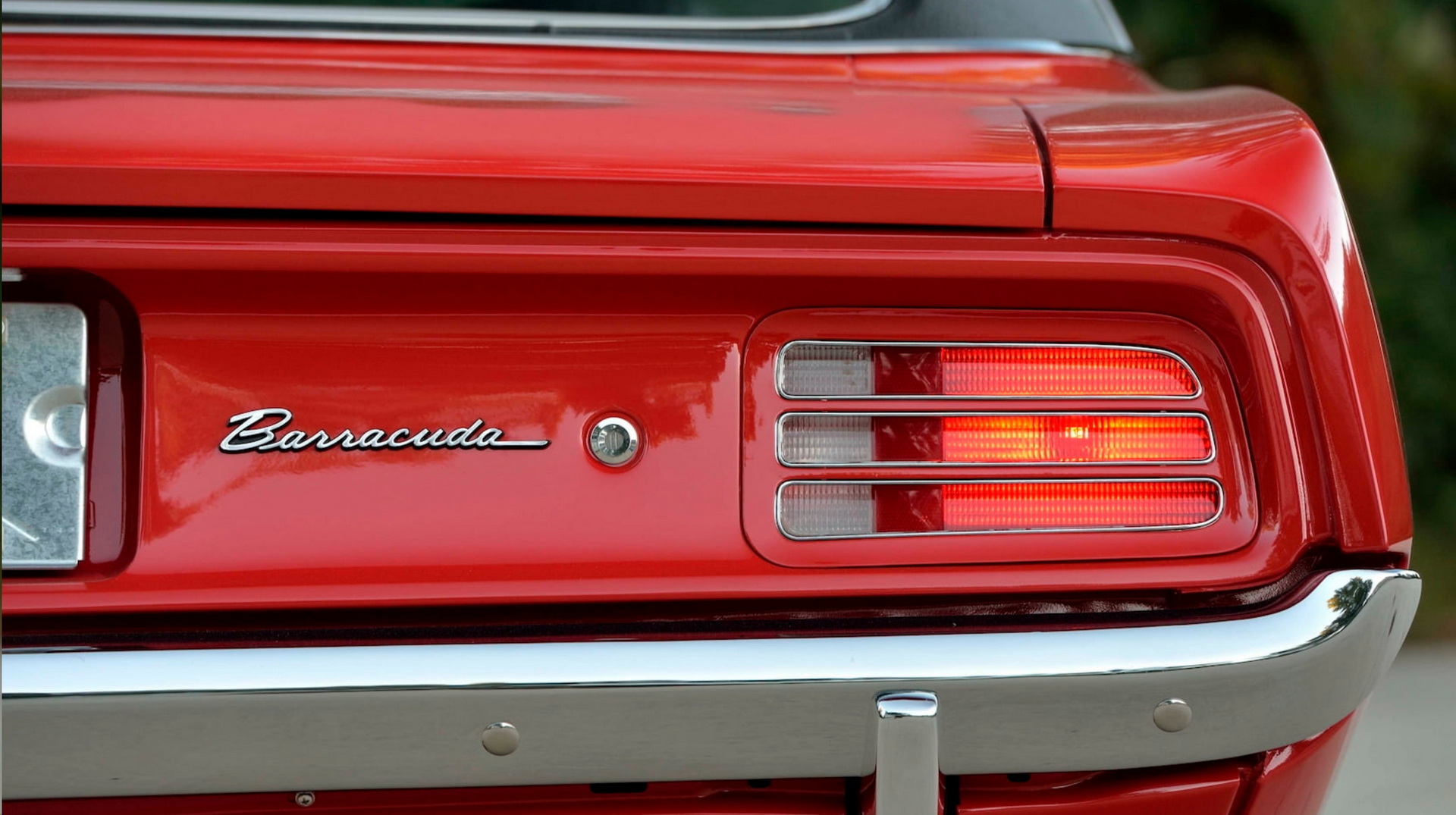 This 1970 Plymouth Barracuda Went To The SEMA Convention Cosplaying As A Four-Door Sedan