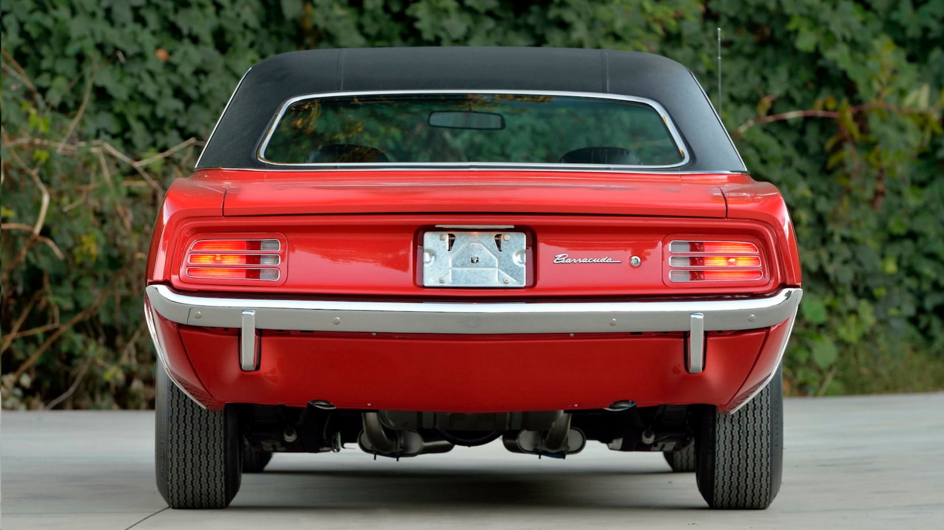 This 1970 Plymouth Barracuda Went To The SEMA Convention Cosplaying As A Four-Door Sedan