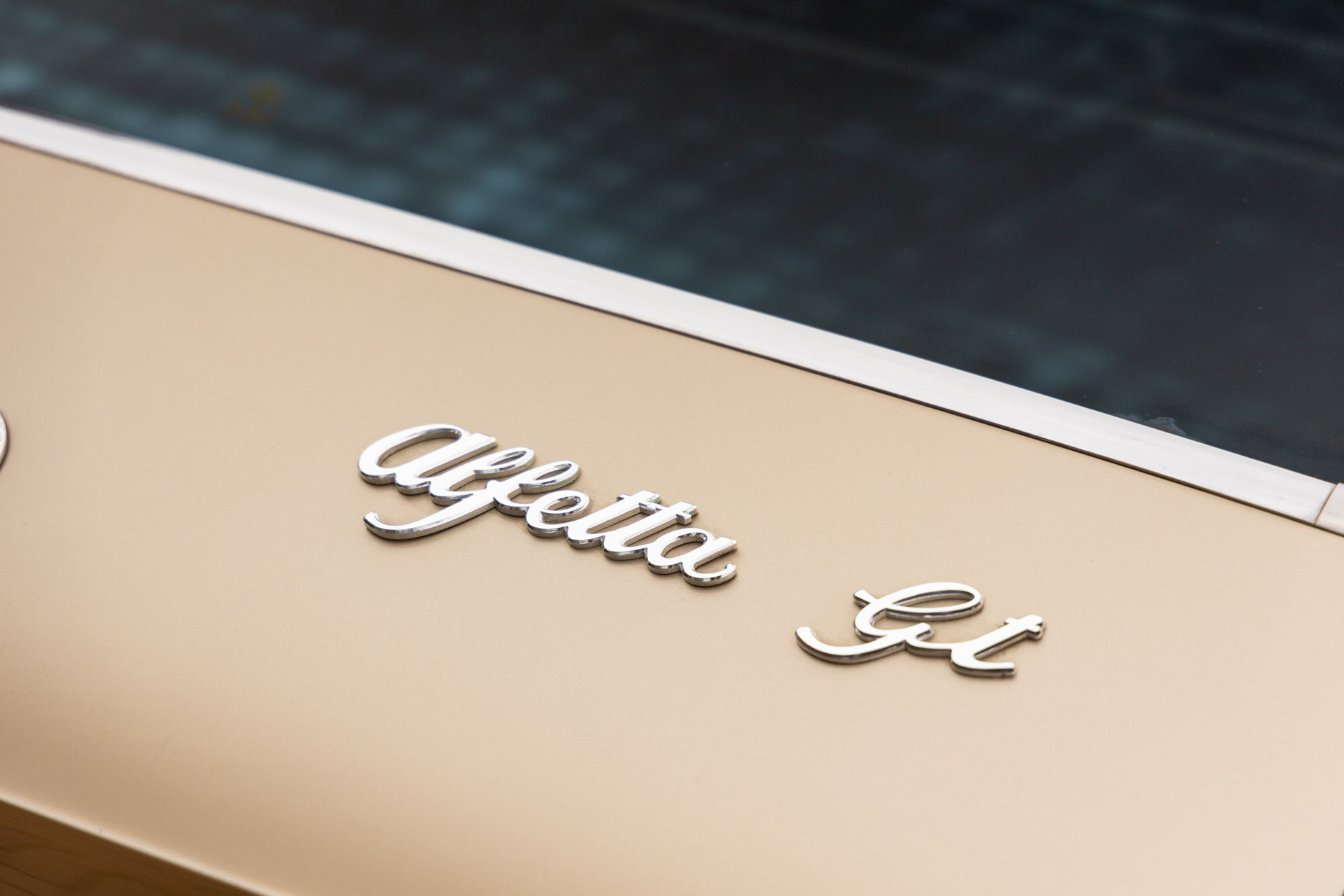 The Alfa Romeo Alfetta’s Fugly Dashboard Was Strangely Prophetic