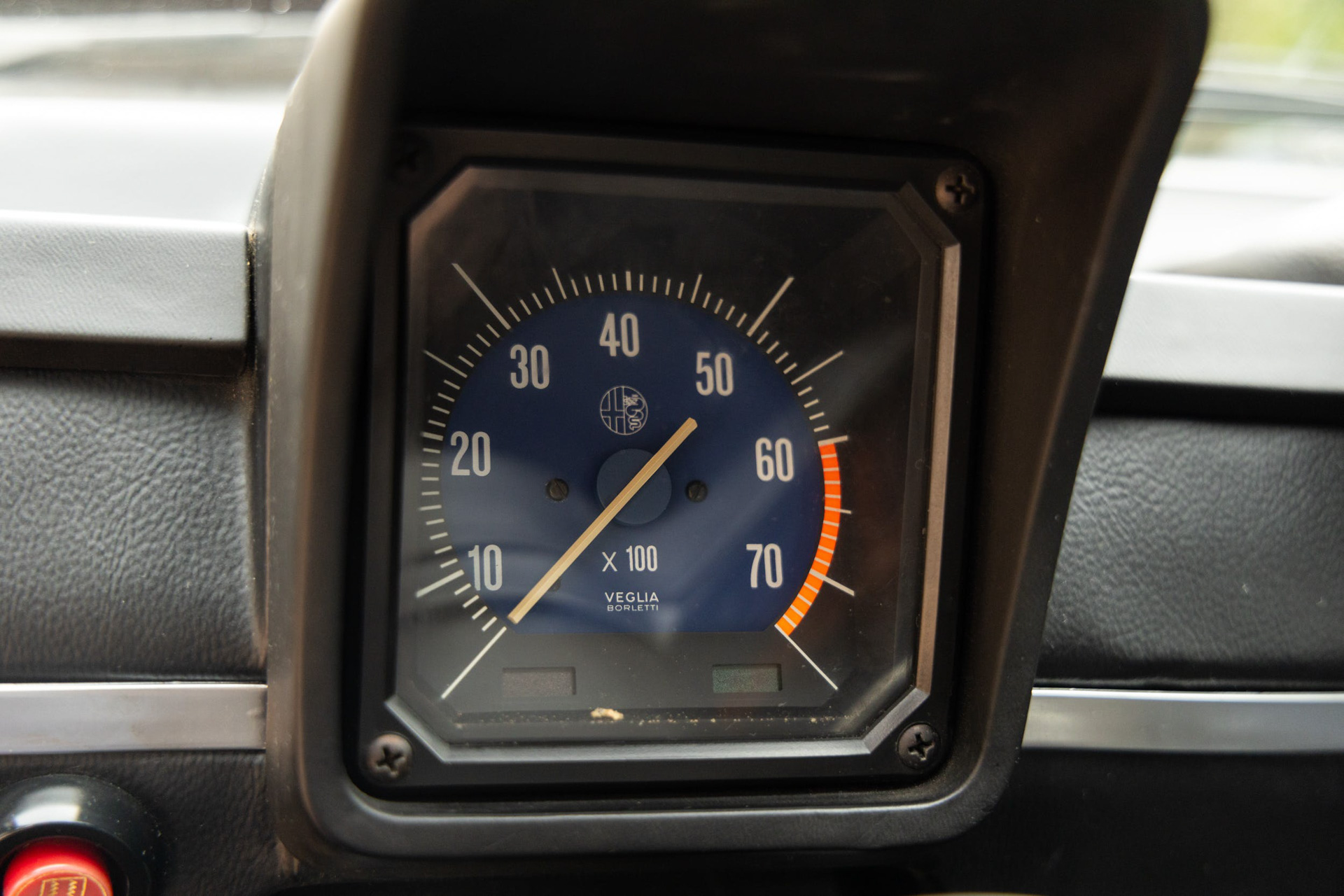 The Alfa Romeo Alfetta’s Fugly Dashboard Was Strangely Prophetic