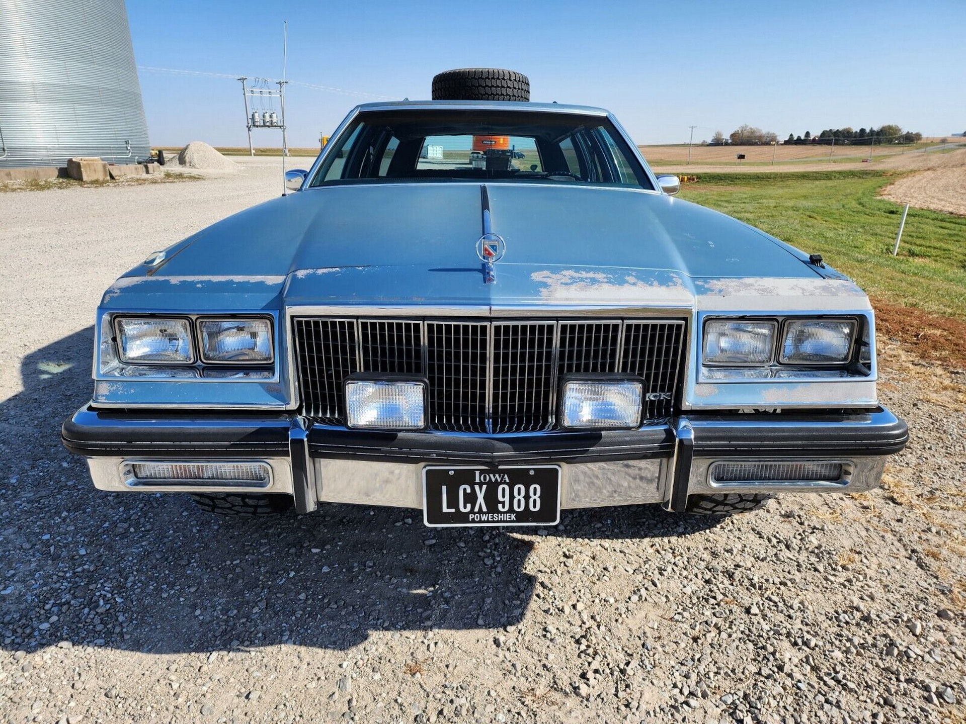 This Jacked Up 1987 Buick Electra Is A Cheap Way To Get Noticed
