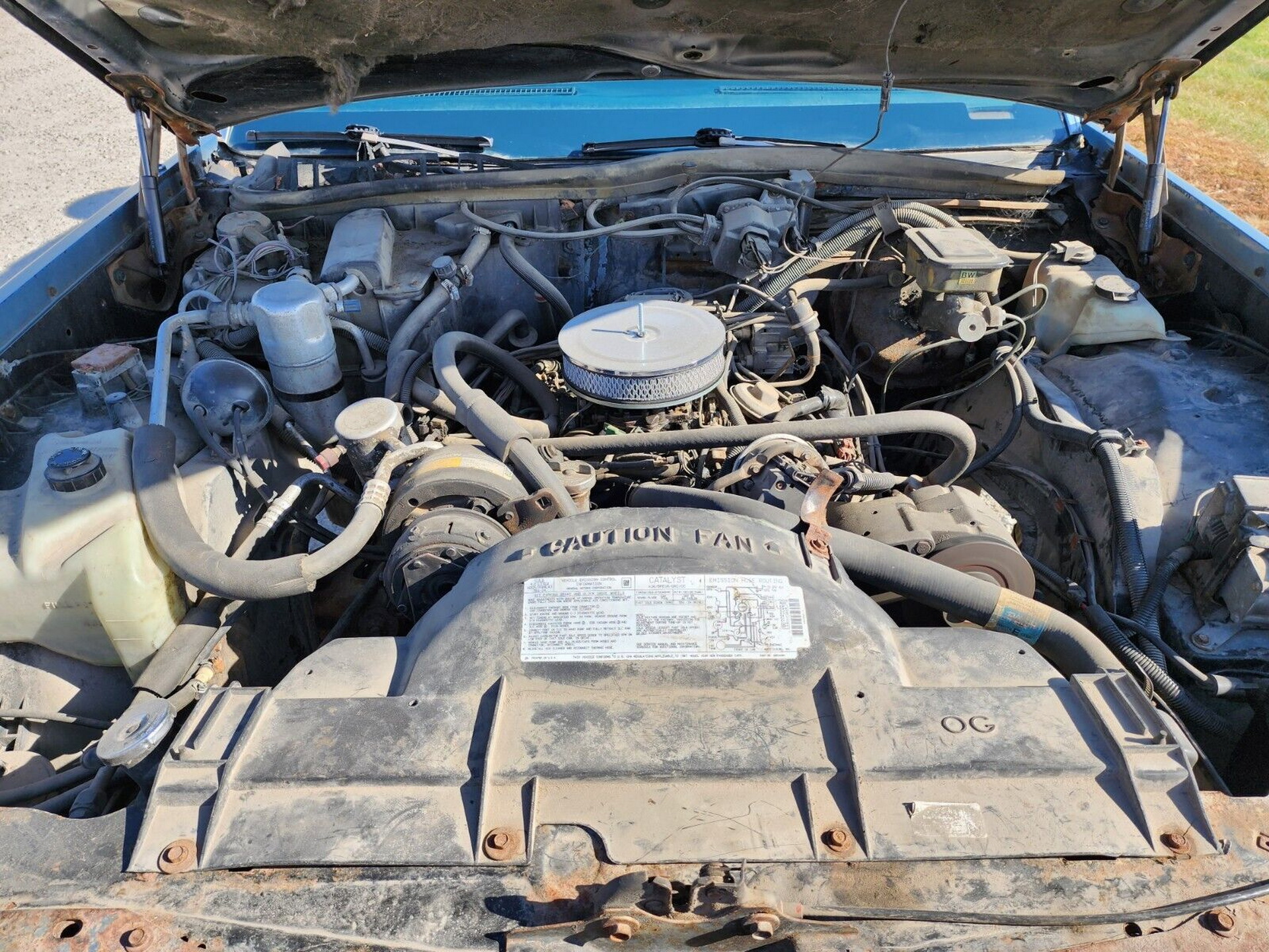 This Jacked Up 1987 Buick Electra Is A Cheap Way To Get Noticed