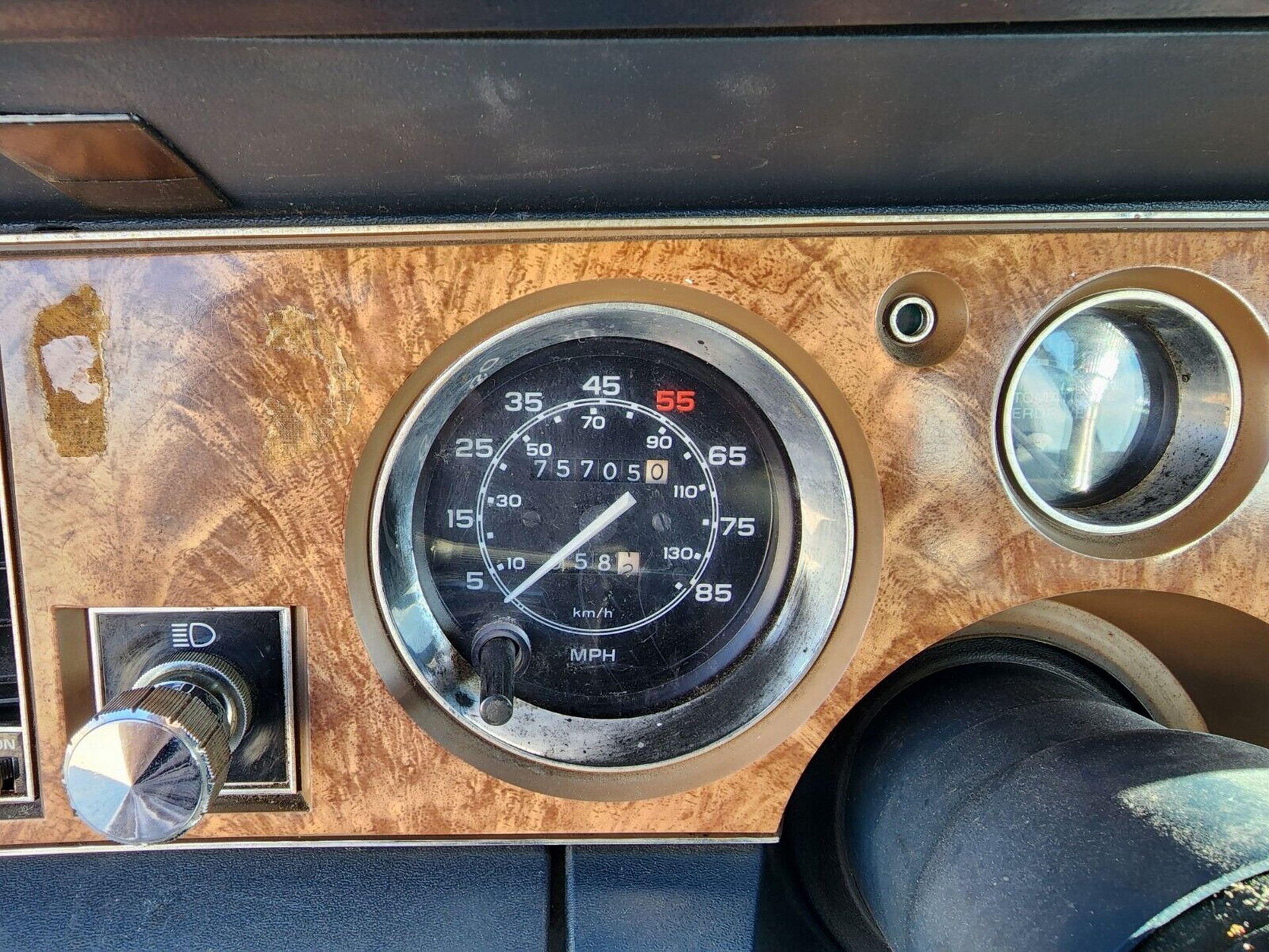 This Jacked Up 1987 Buick Electra Is A Cheap Way To Get Noticed