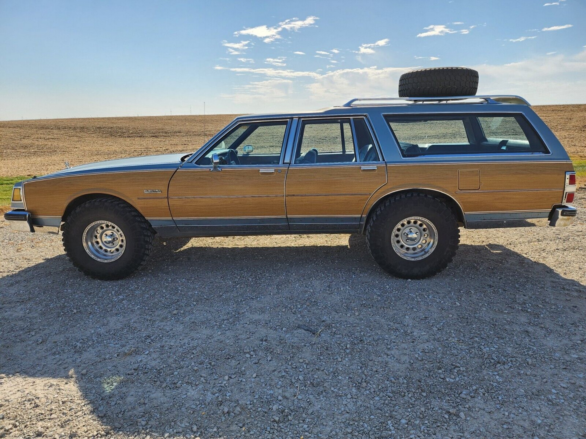 This Jacked Up 1987 Buick Electra Is A Cheap Way To Get Noticed