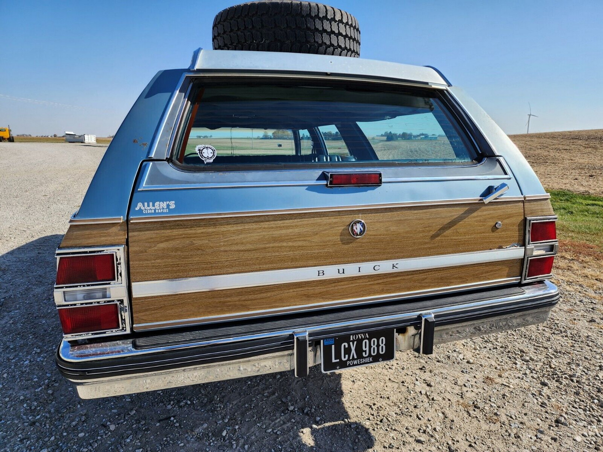 This Jacked Up 1987 Buick Electra Is A Cheap Way To Get Noticed