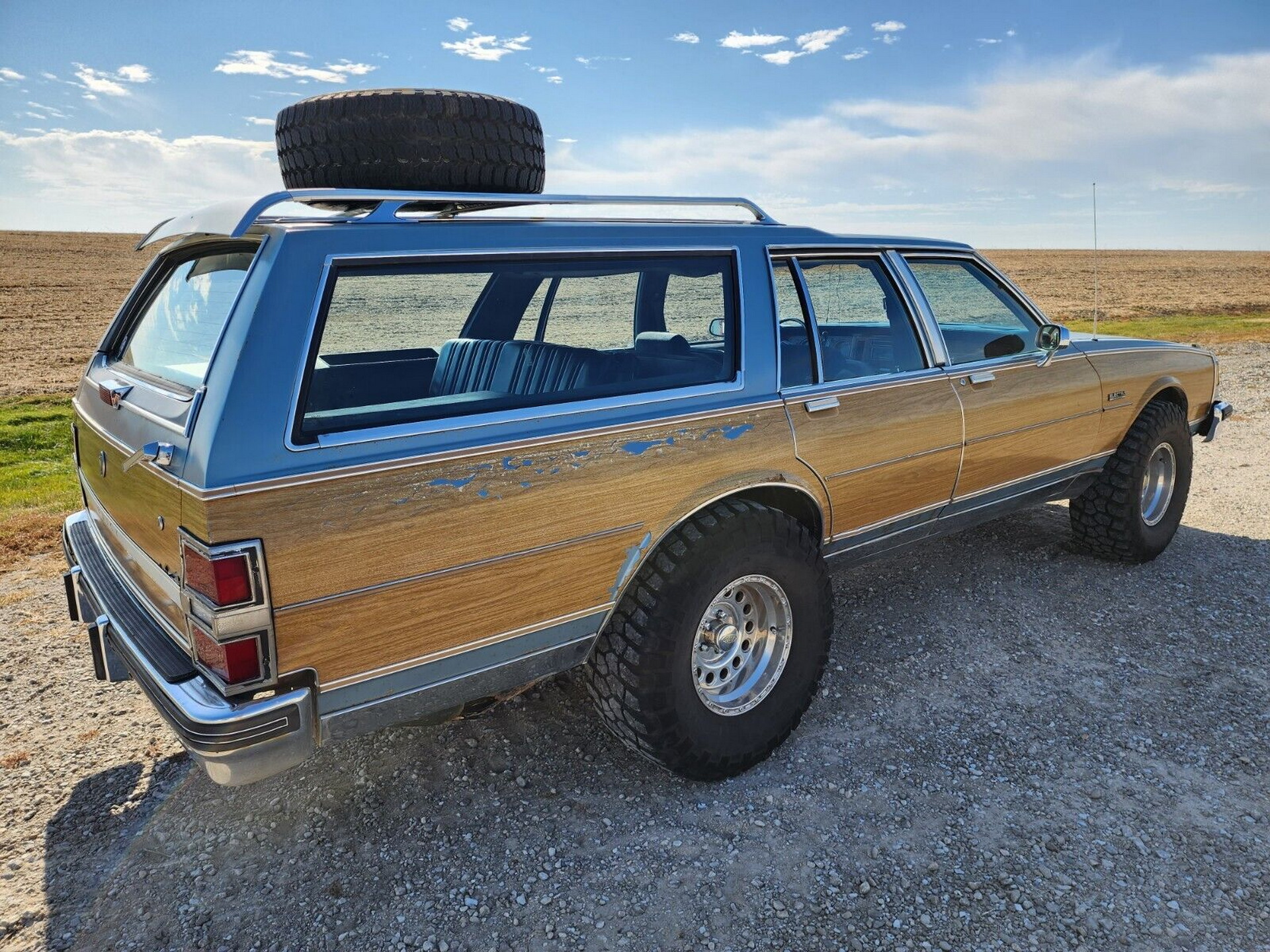 This Jacked Up 1987 Buick Electra Is A Cheap Way To Get Noticed