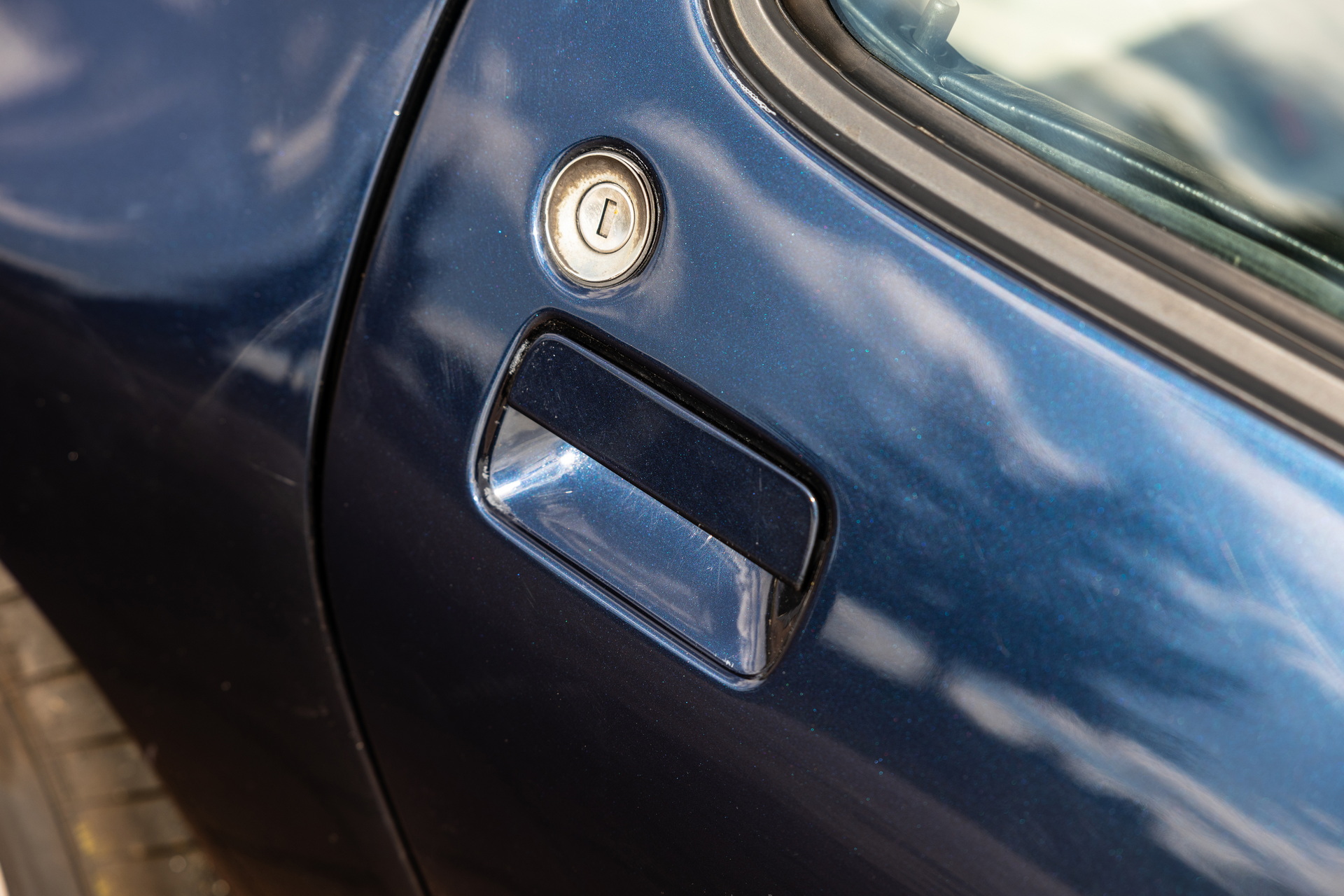 Rare 1-Of-79 1991 Porsche 928 S4 XX8 Wants Your Bank Account Details