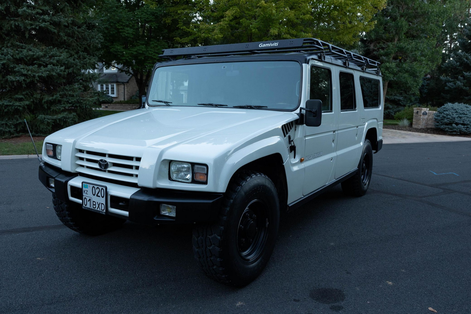 Incredibly Rare Toyota Mega Cruiser Sells For $310k Because Unicorns Are Very Expensive