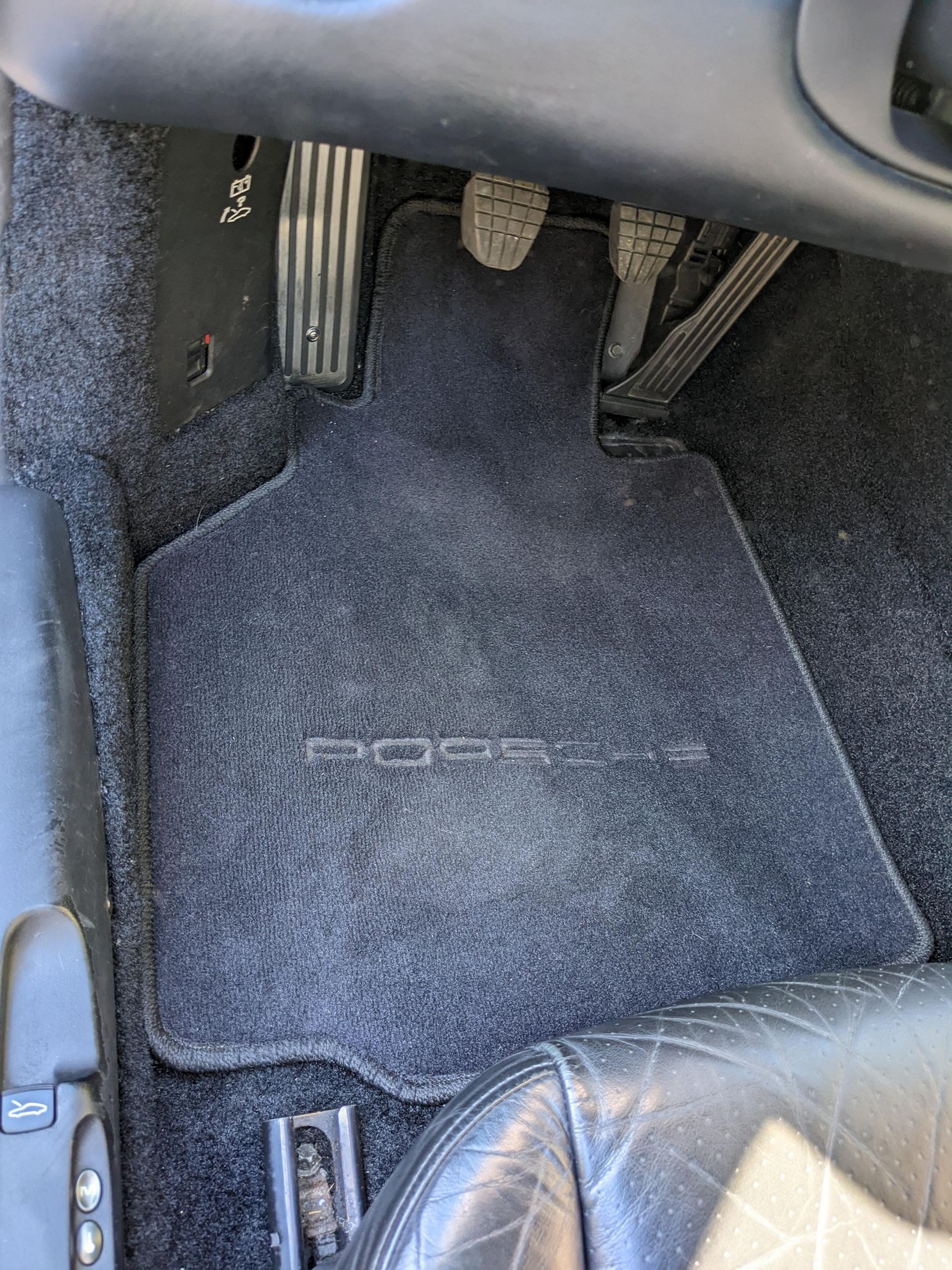 Water Under The Hood? This 2002 Porsche 911 Is Powered By A 6.0-liter Pontiac G8 GT V8