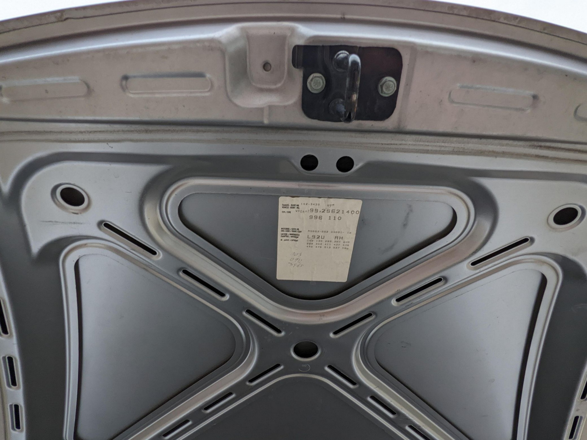 Water Under The Hood? This 2002 Porsche 911 Is Powered By A 6.0-liter Pontiac G8 GT V8