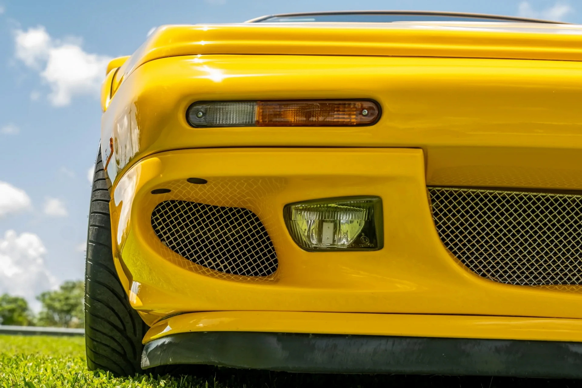 2003 Lotus Esprit V8 Last Edition Sells For Double The Price Of A Brand New Emira