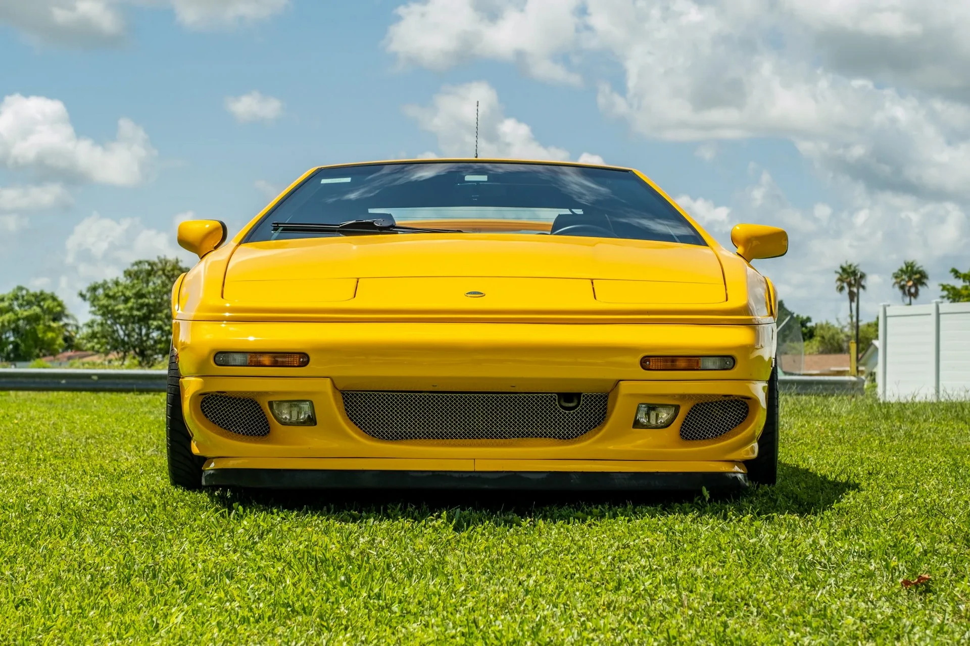 2003 Lotus Esprit V8 Last Edition Sells For Double The Price Of A Brand New Emira