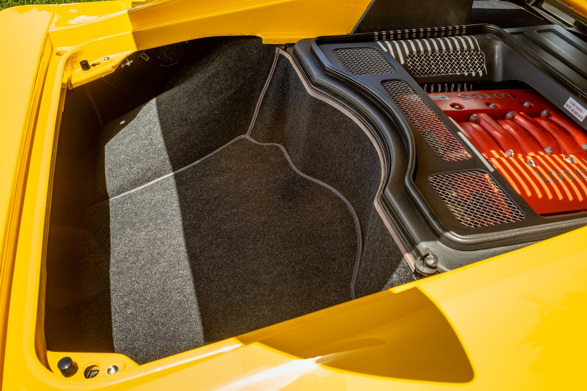 2003 Lotus Esprit V8 Last Edition Sells For Double The Price Of A Brand New Emira