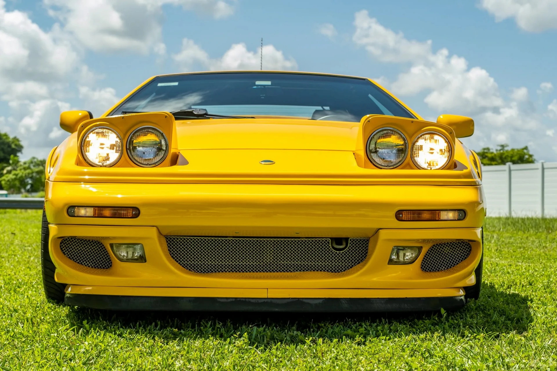 2003 Lotus Esprit V8 Last Edition Sells For Double The Price Of A Brand New Emira