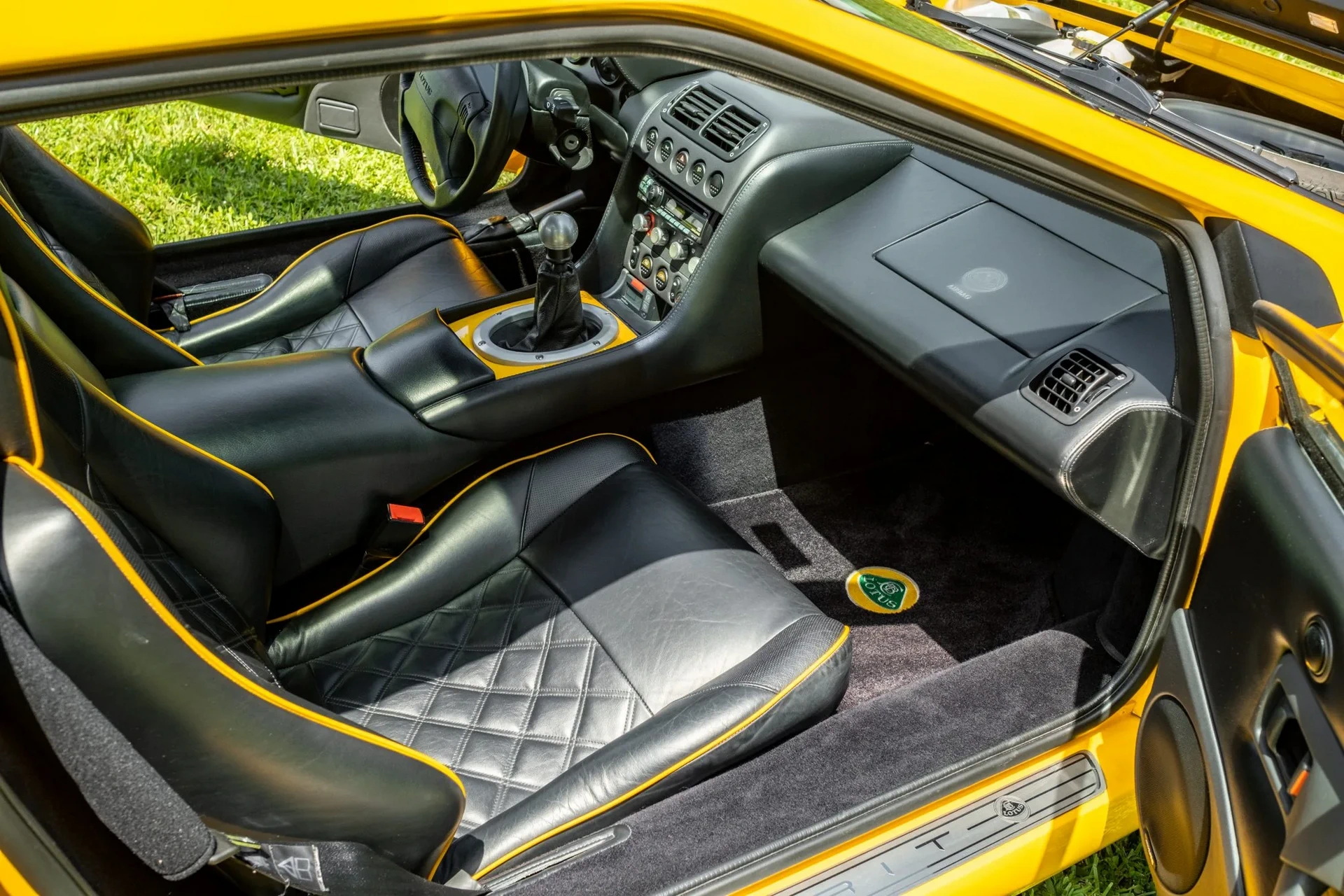 2003 Lotus Esprit V8 Last Edition Sells For Double The Price Of A Brand New Emira
