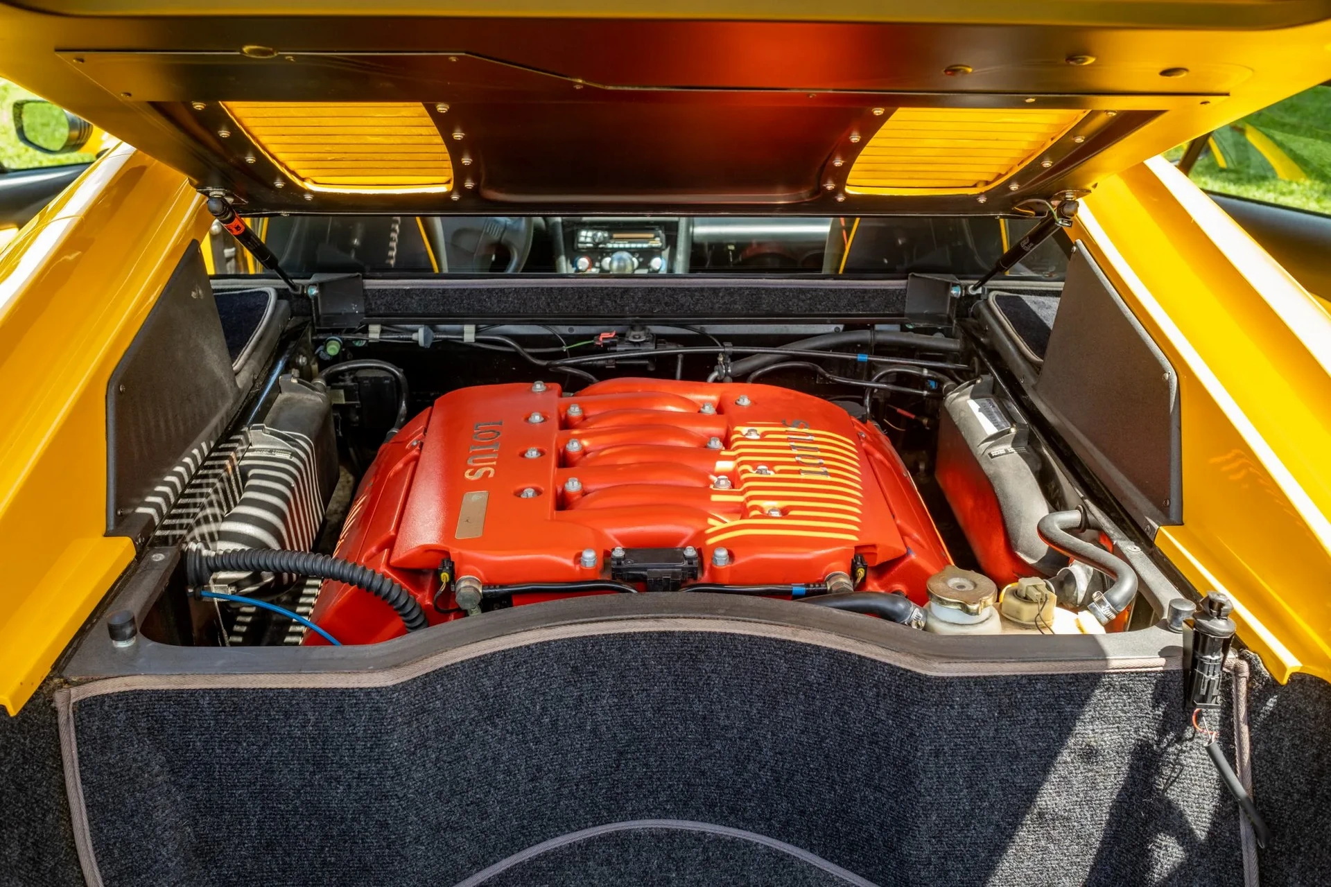 2003 Lotus Esprit V8 Last Edition Sells For Double The Price Of A Brand New Emira