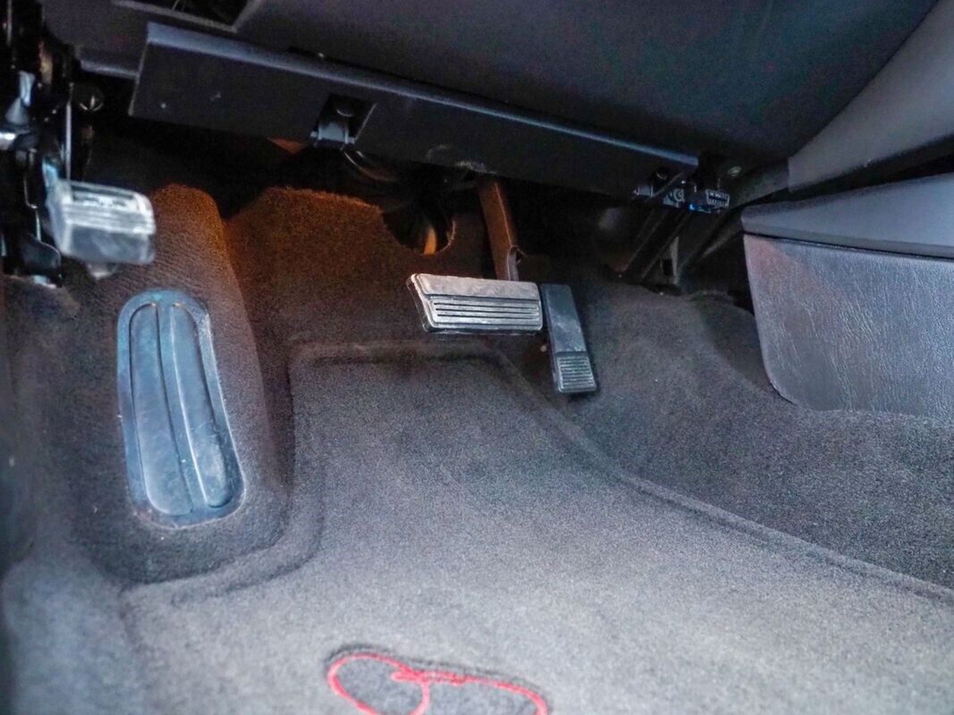 Very Rare, Very Dull 2004 Chevy Monte Carlo SS Dale Earnhardt Jr. Edition Was Inexplicably Preserved For 18 Years