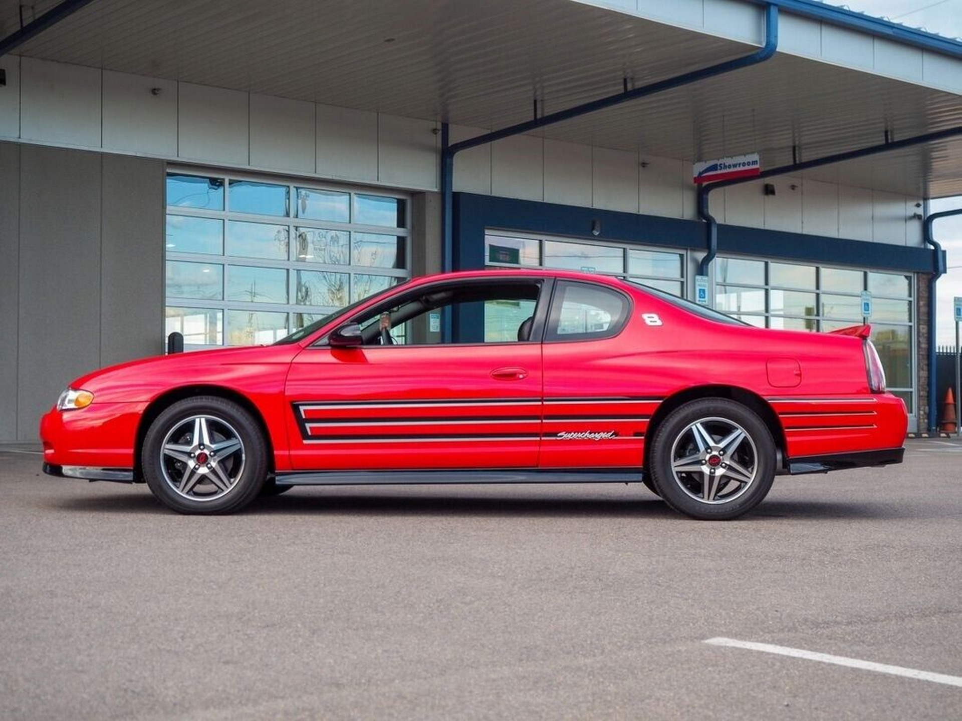Very Rare, Very Dull 2004 Chevy Monte Carlo SS Dale Earnhardt Jr. Edition Was Inexplicably Preserved For 18 Years