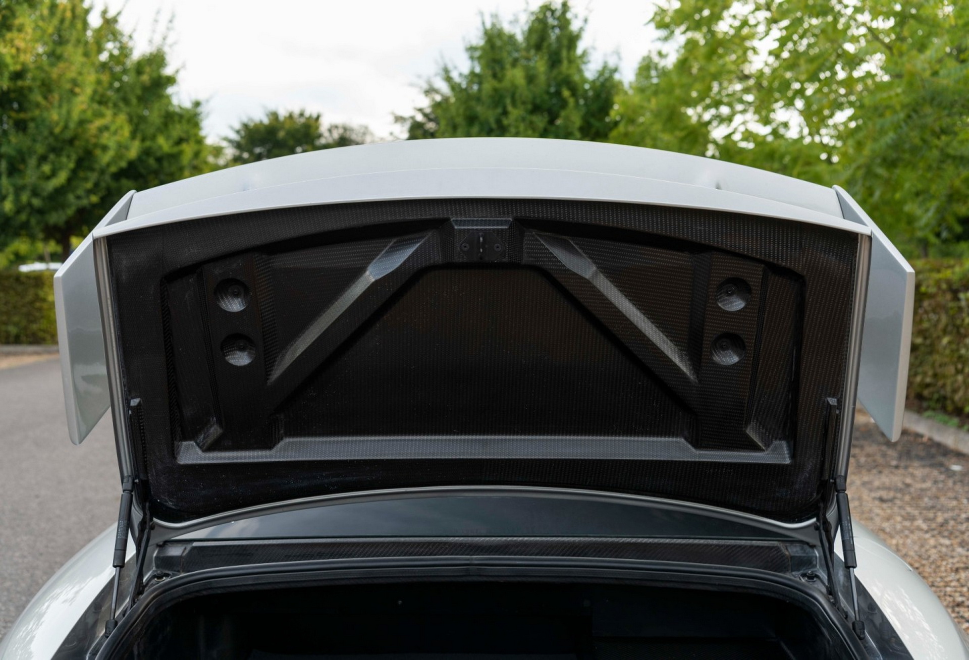 Low-Mileage 2005 MG XPower SVR Is A Rare Kind Of Sportscar