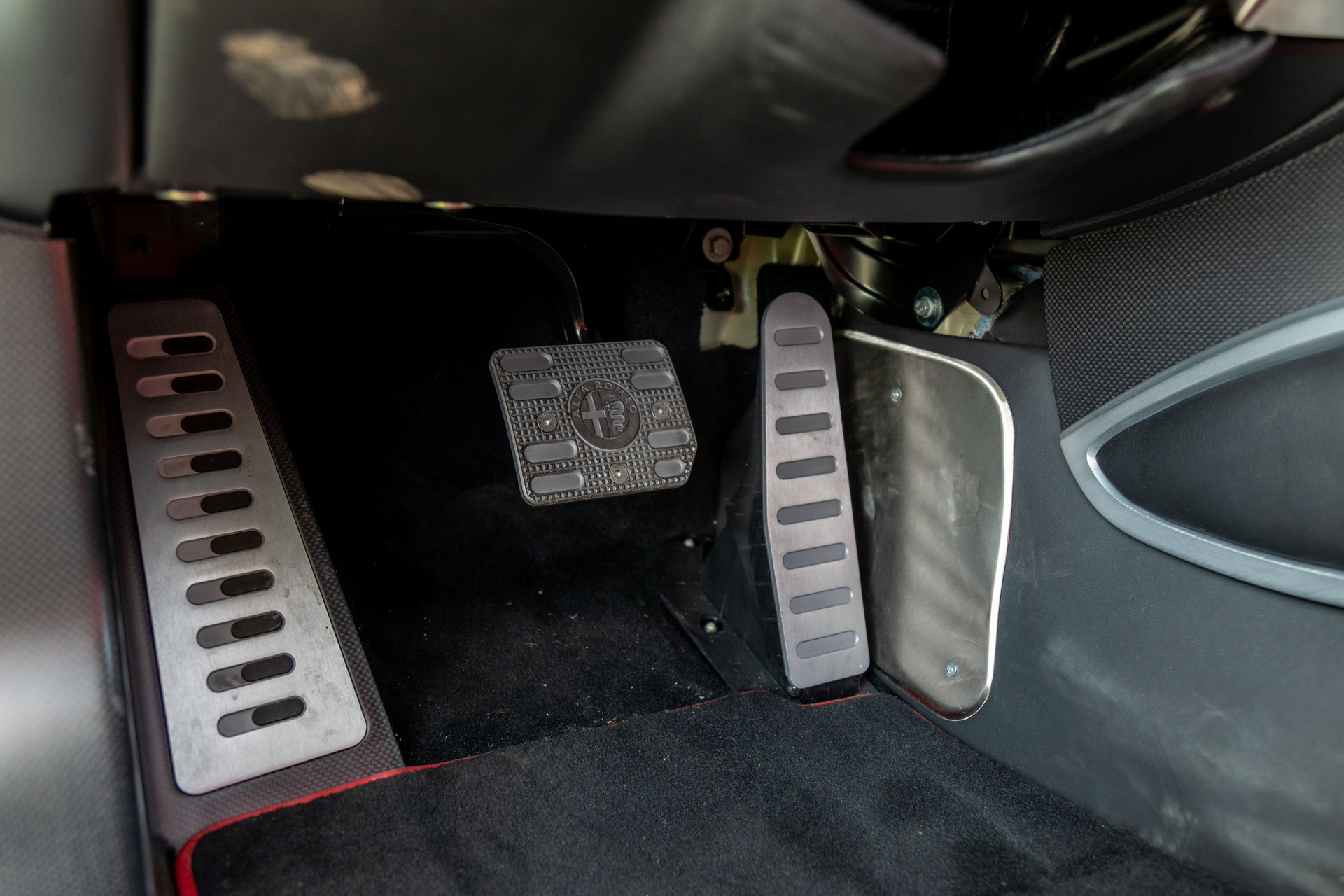 Super Rare, Super Gorgeous Blu Celeste Alfa Romeo 8C Spider Could Be Yours