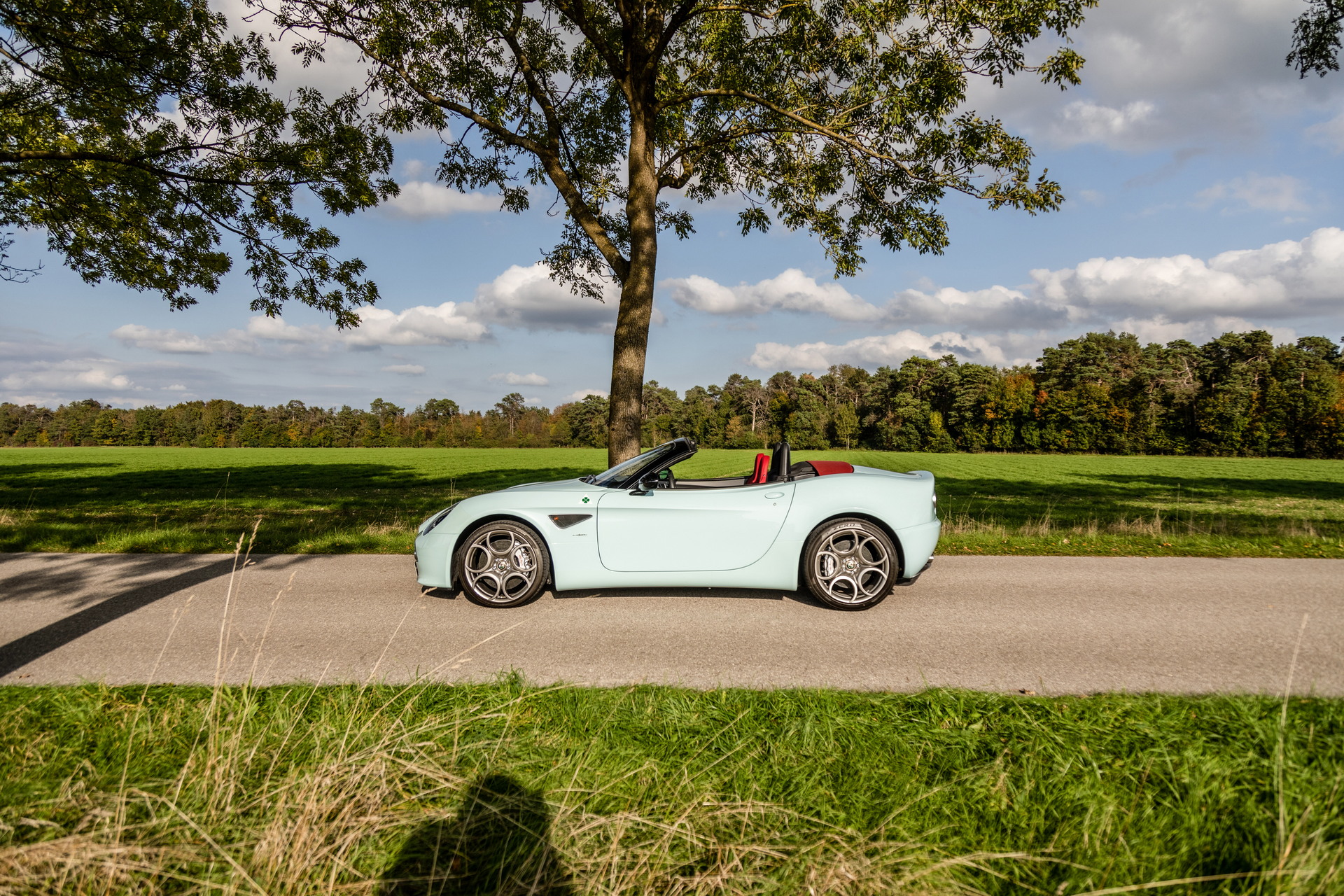 Super Rare, Super Gorgeous Blu Celeste Alfa Romeo 8C Spider Could Be Yours