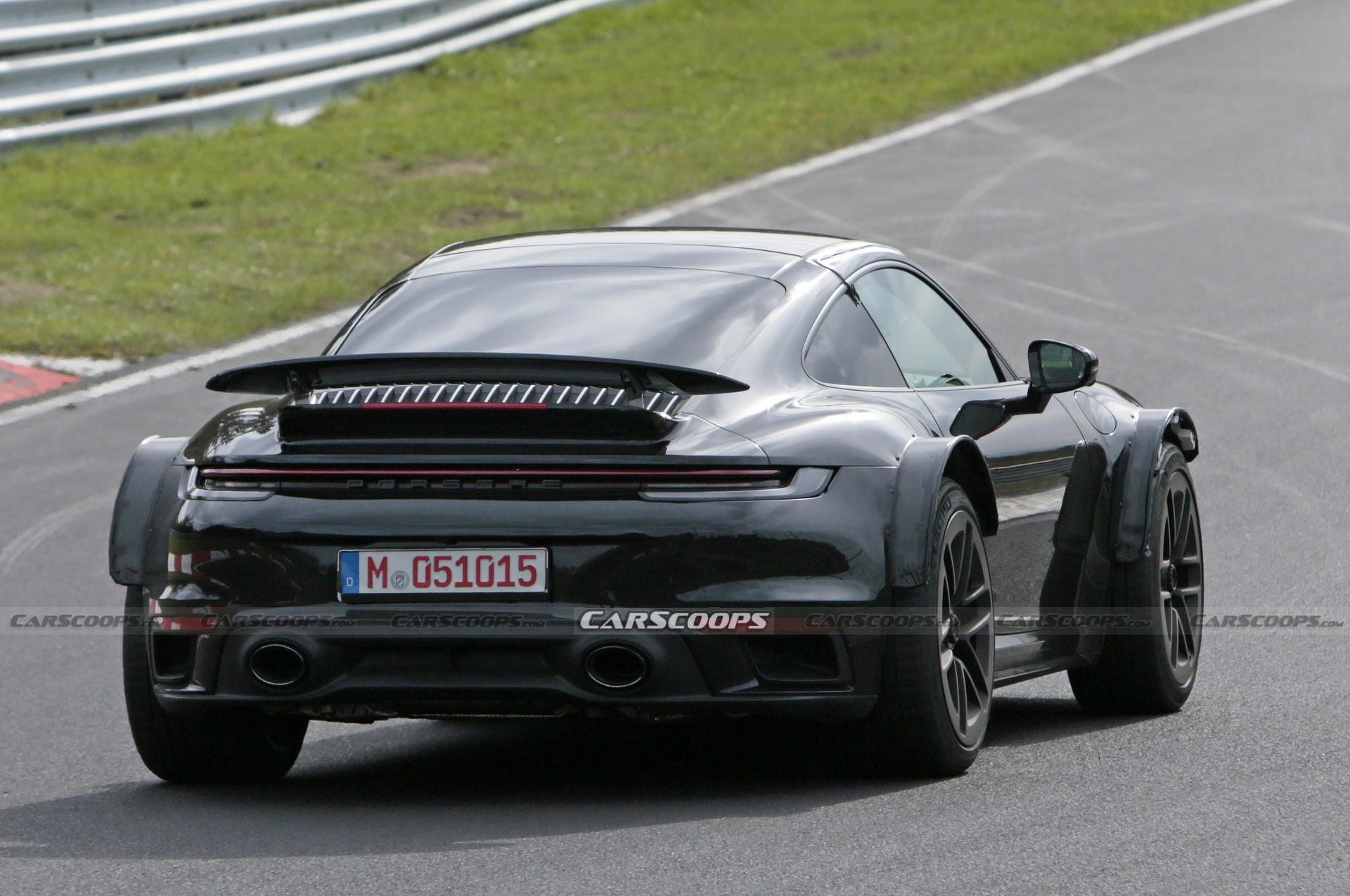 Bizarre Porsche 911 ‘Safari’ Style Test Mule Spied With Widened Tracks And Funky Fenders