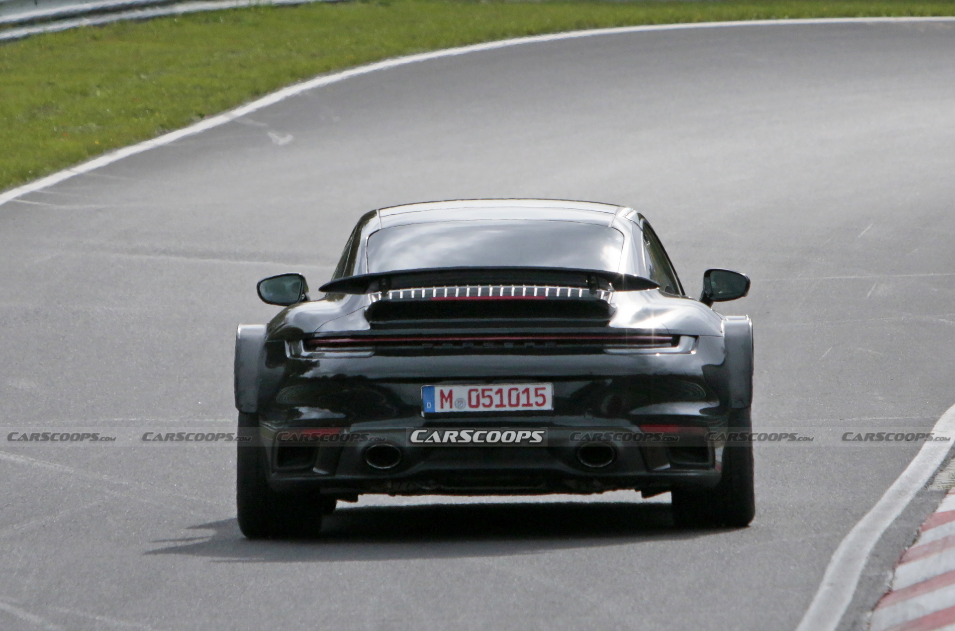 Bizarre Porsche 911 ‘Safari’ Style Test Mule Spied With Widened Tracks And Funky Fenders