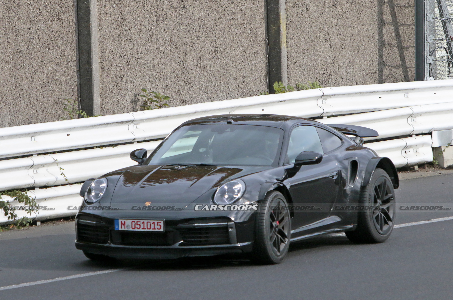 Bizarre Porsche 911 ‘Safari’ Style Test Mule Spied With Widened Tracks And Funky Fenders