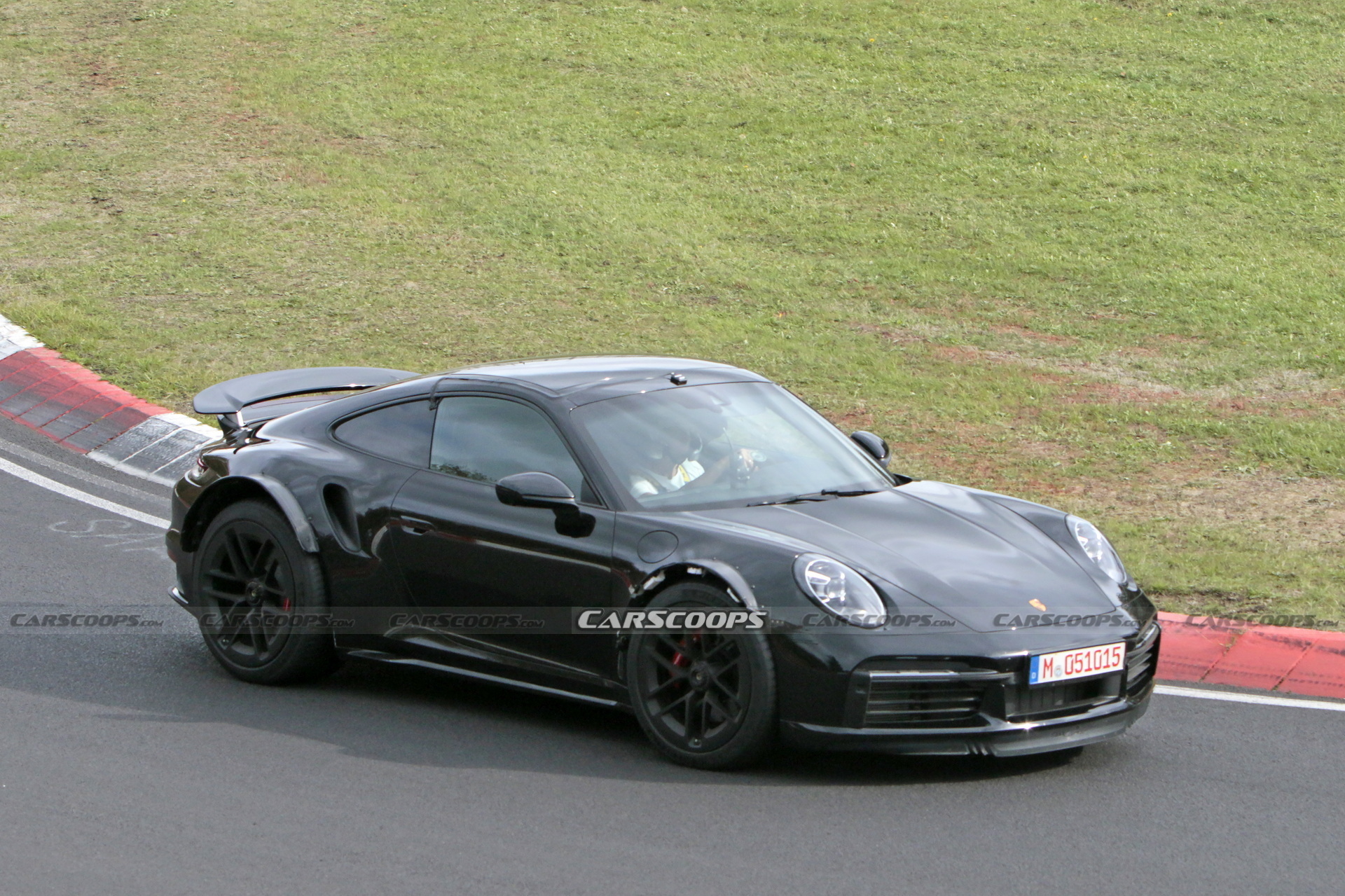 Bizarre Porsche 911 ‘Safari’ Style Test Mule Spied With Widened Tracks And Funky Fenders