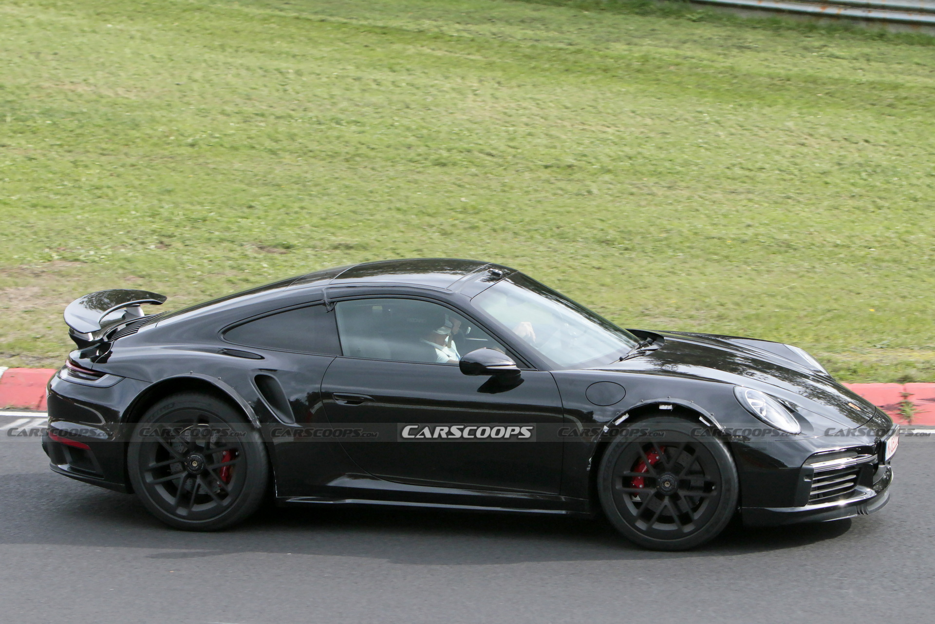 Bizarre Porsche 911 ‘Safari’ Style Test Mule Spied With Widened Tracks And Funky Fenders