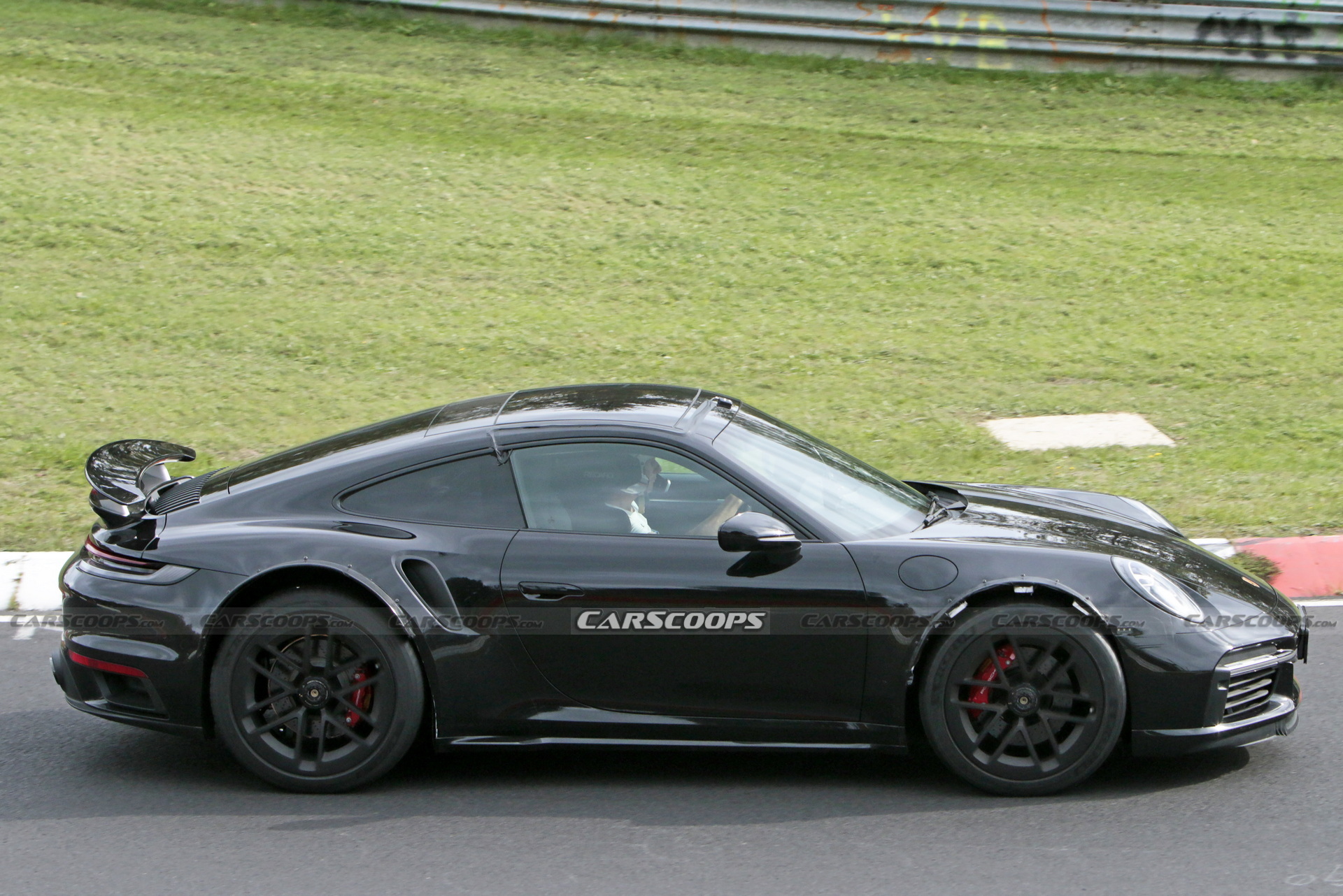 Bizarre Porsche 911 ‘Safari’ Style Test Mule Spied With Widened Tracks And Funky Fenders