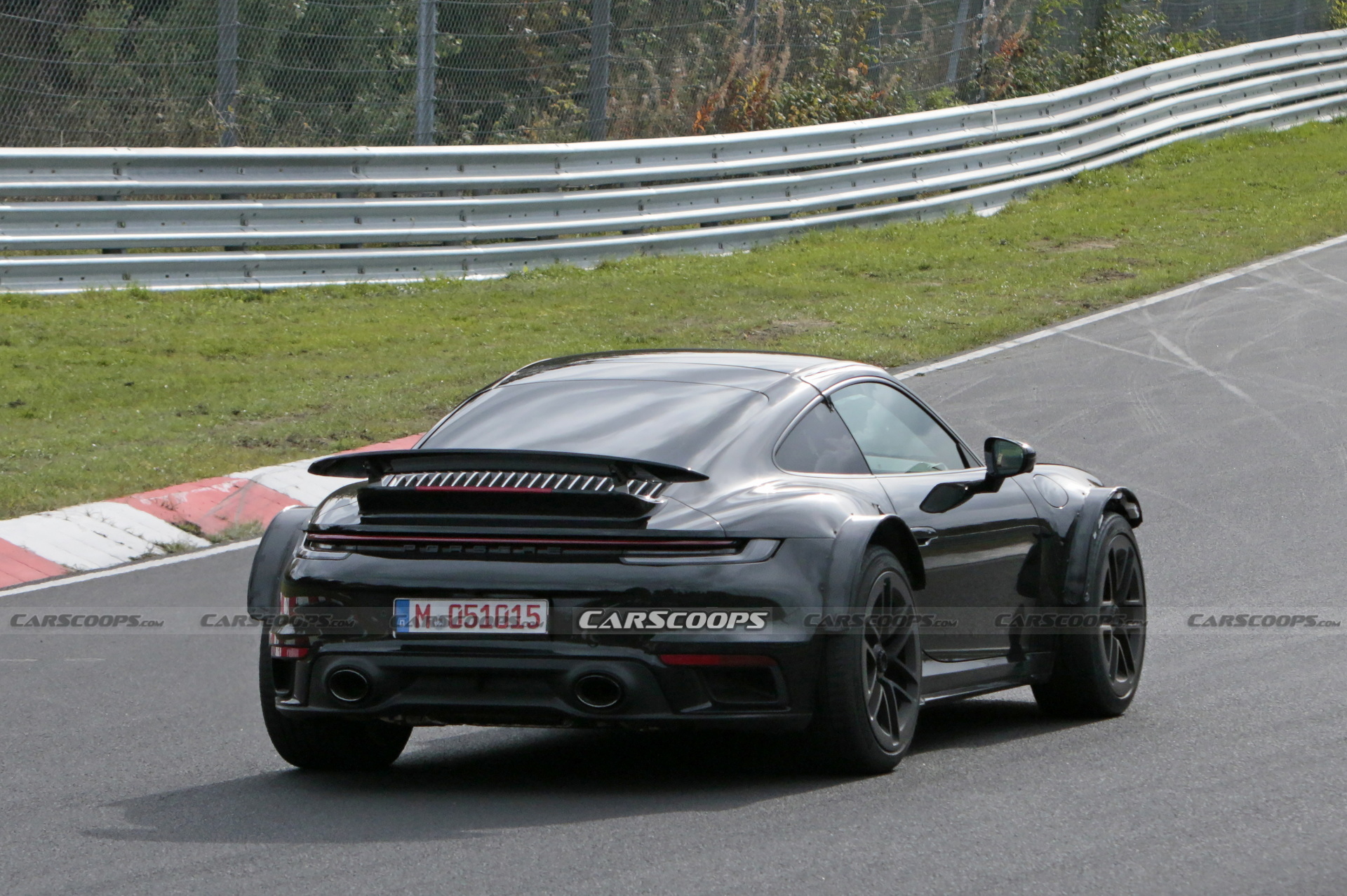 Bizarre Porsche 911 ‘Safari’ Style Test Mule Spied With Widened Tracks And Funky Fenders